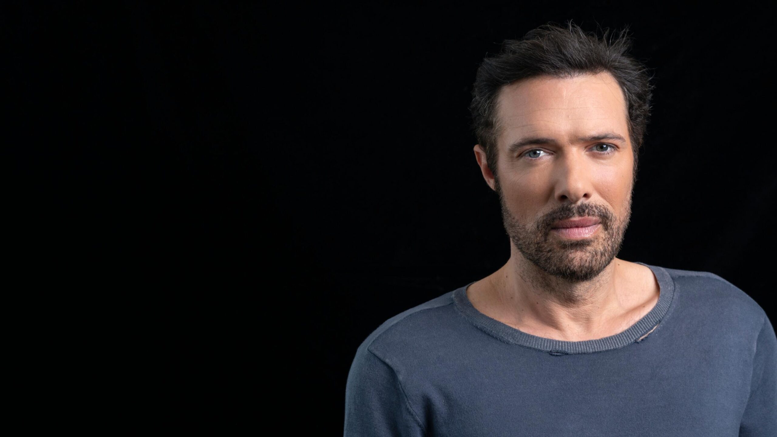 Nicolas Bedos, Quelle Époque!, Léa Salamé, La Soif de honte, interview, France Télévisions, #MeToo, alcohol, public shaming, French cinema, French literature, celebrity, controversy, television, book promotion
