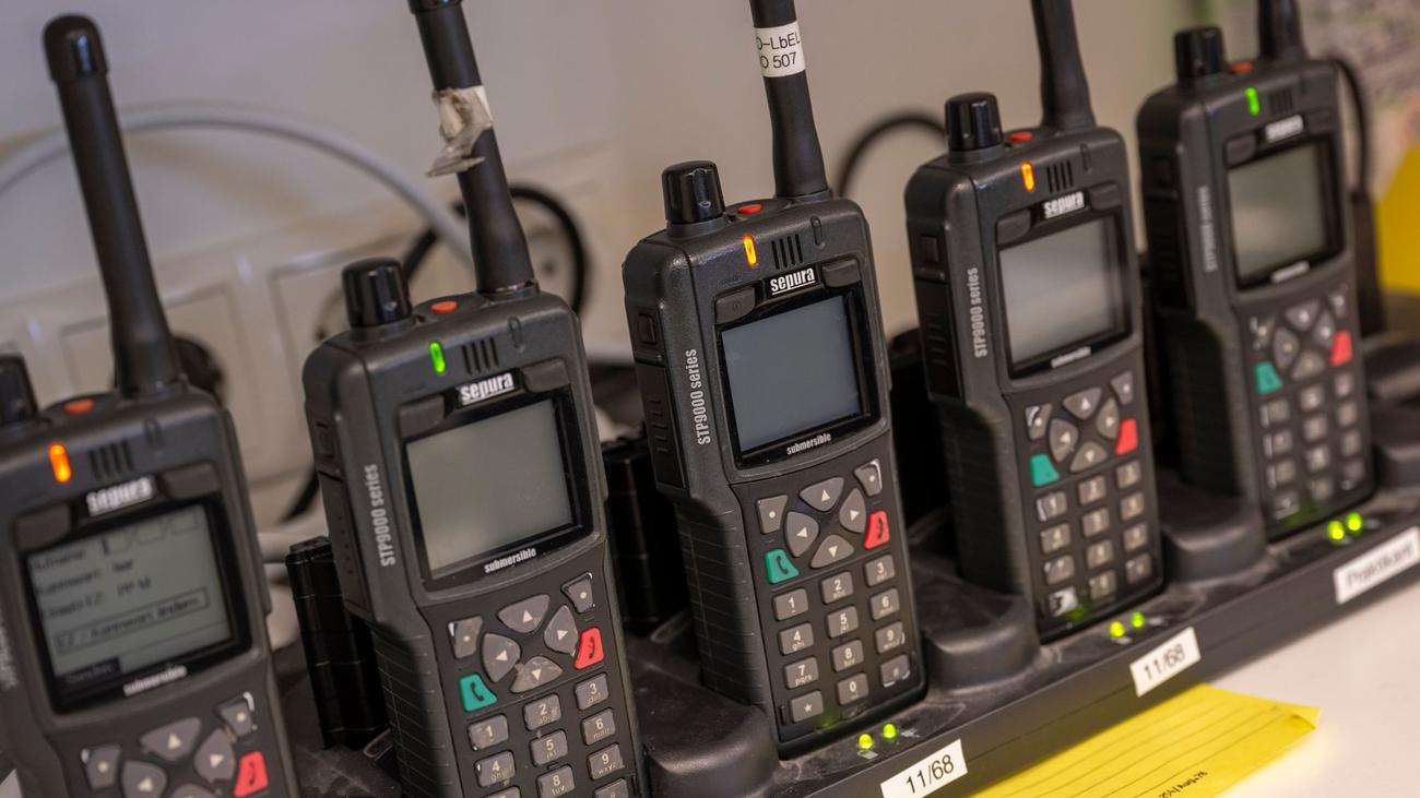 Digitalfunk Störung, BOS-Funk, Polizei, Feuerwehr, Rettungsdienste, Bayern, Aschaffenburg, Analogfunk, Notruf, 112, 110, Bundesinnenministerium, Hackerangriff, Kommunikationsmittel, Sicherheitsorganisationen
