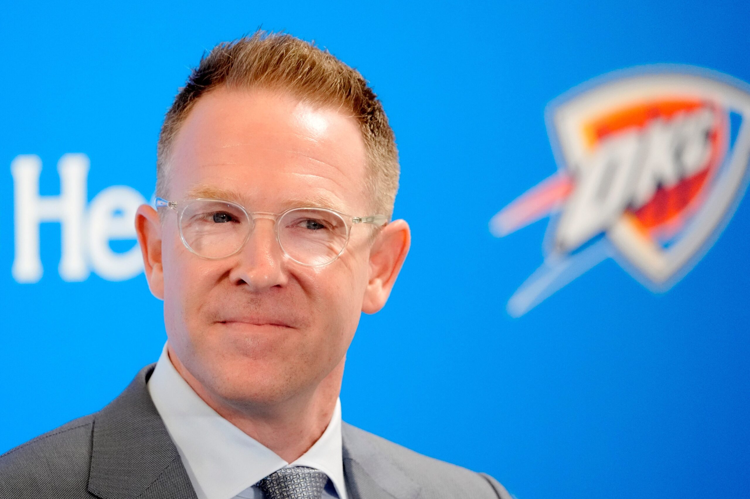 Sam Presti, Oklahoma City Thunder, NBA Executive of the Year, 2024-25 NBA season, NBA Playoffs, Shai Gilgeous-Alexander, Chet Holmgren, Jalen Williams, Cason Wallace, Isaiah Hartenstein, Alex Caruso, NBA Draft Picks, Western Conference, NBA standings, Koby Altman, Trajan Langdon, NBA, basketball
