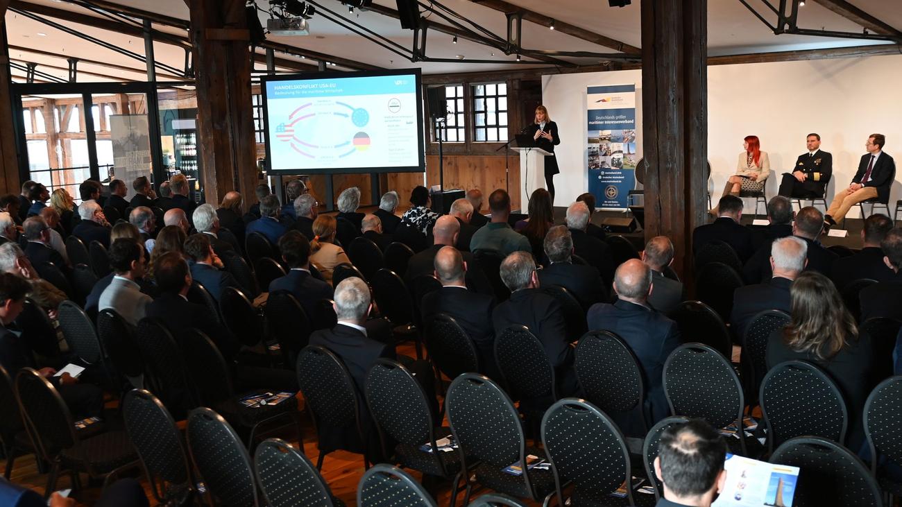 German shipping, international conflicts, US government intervention, maritime security, trade routes, German Shipowners' Association, Irina Haesler, German Shipping Day, Hamburg, maritime industry, security authorities, navy, Donald Trump, tariffs, China, container traffic, National Maritime Conference, Emden
