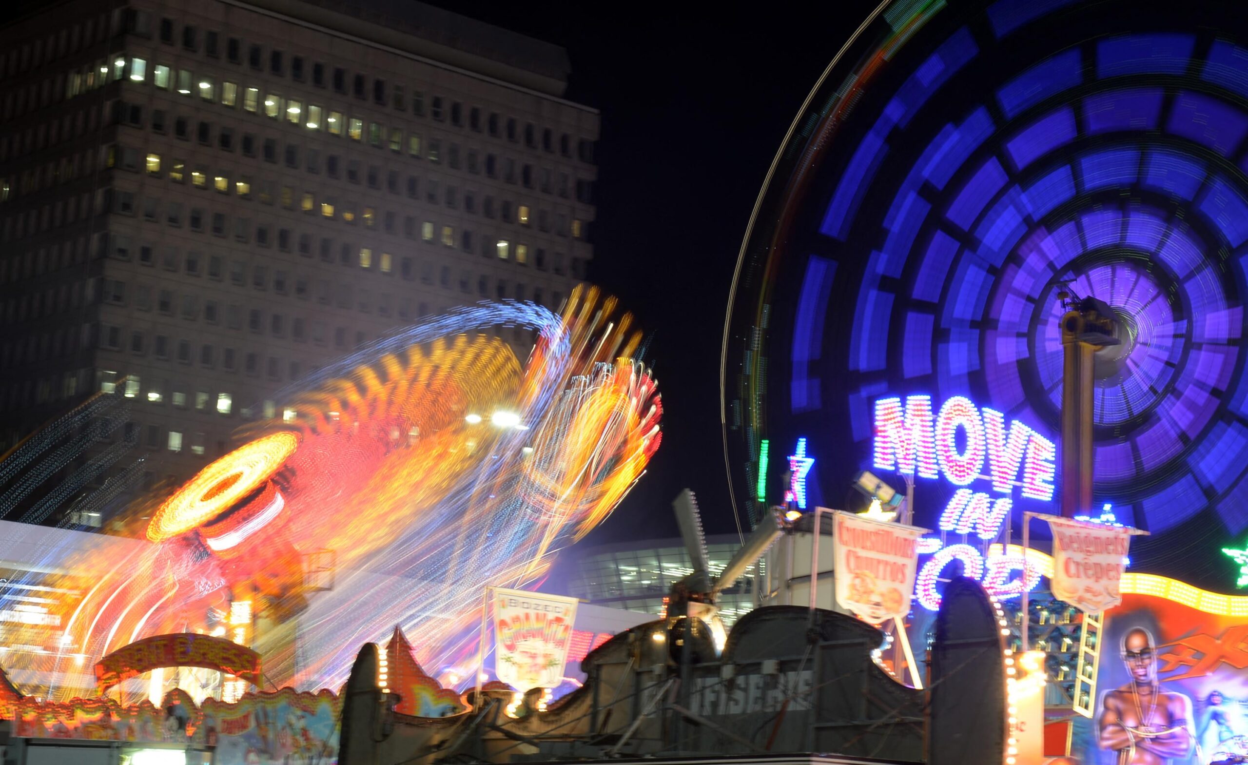 fête foraine Tours, rixe Tours, violence fête foraine, policier blessé Tours, Indre-et-Loire, Foire de Tours, fermeture fête foraine, sécurité Tours, enquête police, actes inacceptables, blessés, police municipale, police nationale, village gastronomique, forains, préfecture Indre-et-Loire, mairie Tours, Camille Chautemps

