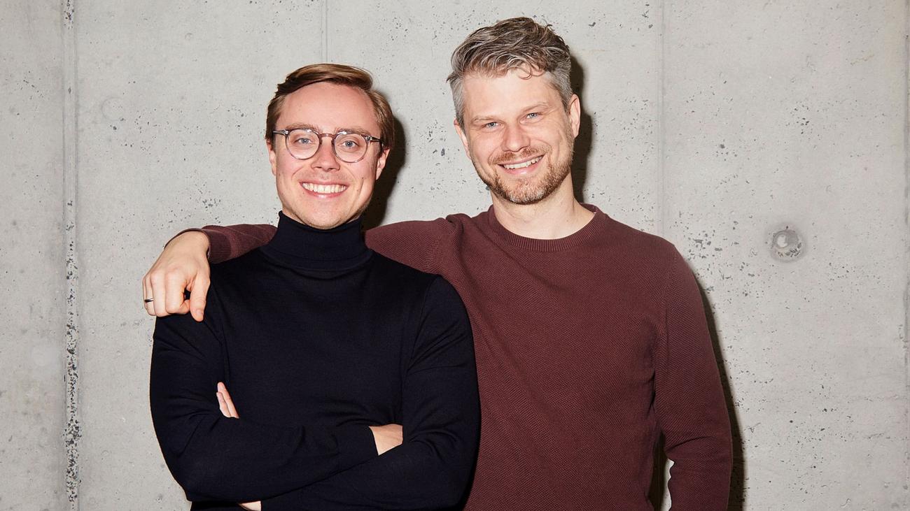 Parloa, KI, Startup, Unicorn, Finanzierungsrunde, Voicebot, Künstliche Intelligenz, Kundengespräche, Investoren, Berlin, Durable Capital Partners, Altimeter Capital, General Catalyst, Decathlon, Rossmann, Deutsches Rotes Kreuz, Barmenia Gothaer, Apoorv Agrawal, Malte Kosub, Stefan Ostwald, Mario Götze, Bastian Schweinsteiger
