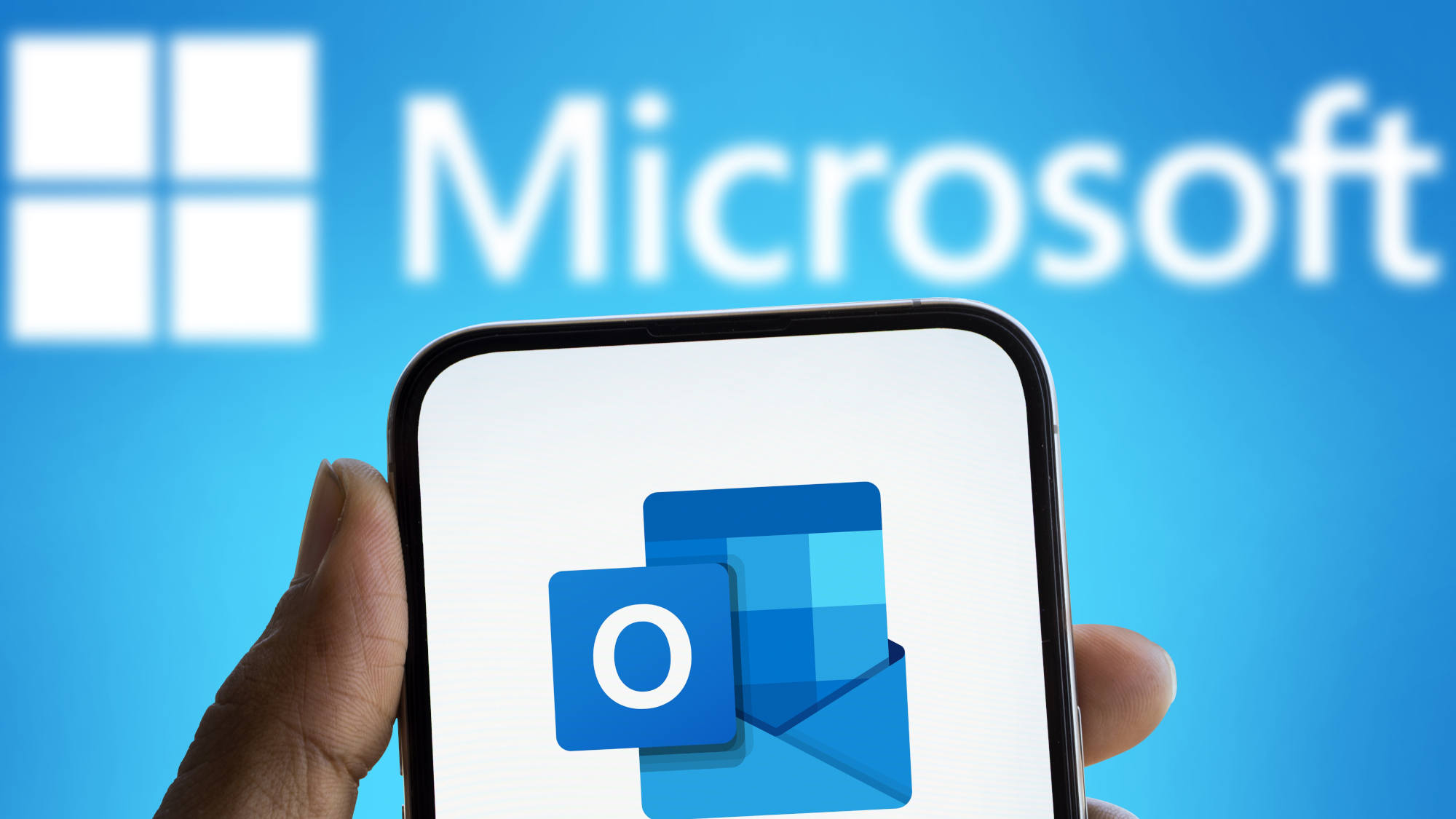 Microsoft Outlook, classic Outlook, new Outlook, Outlook migration, Outlook switch, Outlook update, Microsoft 365, email client, productivity, software, Windows, Windows Latest, PC för Alla, email, taskbar, notifications, reminders

