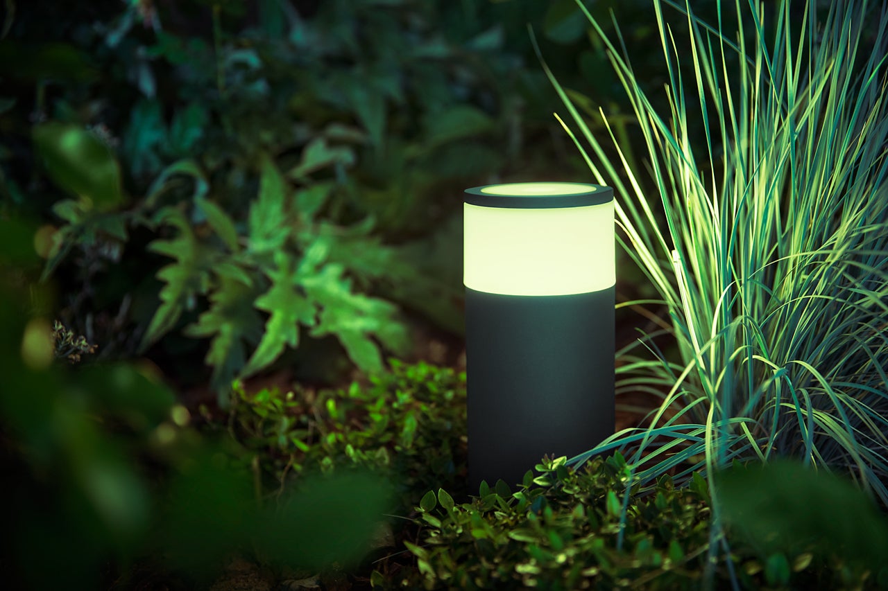 Philips Hue Calla, outdoor lighting, pathway light, smart home, smart lighting, LED light, outdoor fixture, Philips Hue, home automation, ZigBee, lighting review, product review, home lighting ecosystem, smart speaker, voice control, HomeKit, lighting scenes, colored light, white light, lighting temperature, outdoor walkways, patios, Philips Hue Bridge, Lily outdoor spotlights, Michael Ansaldo, TechHive

