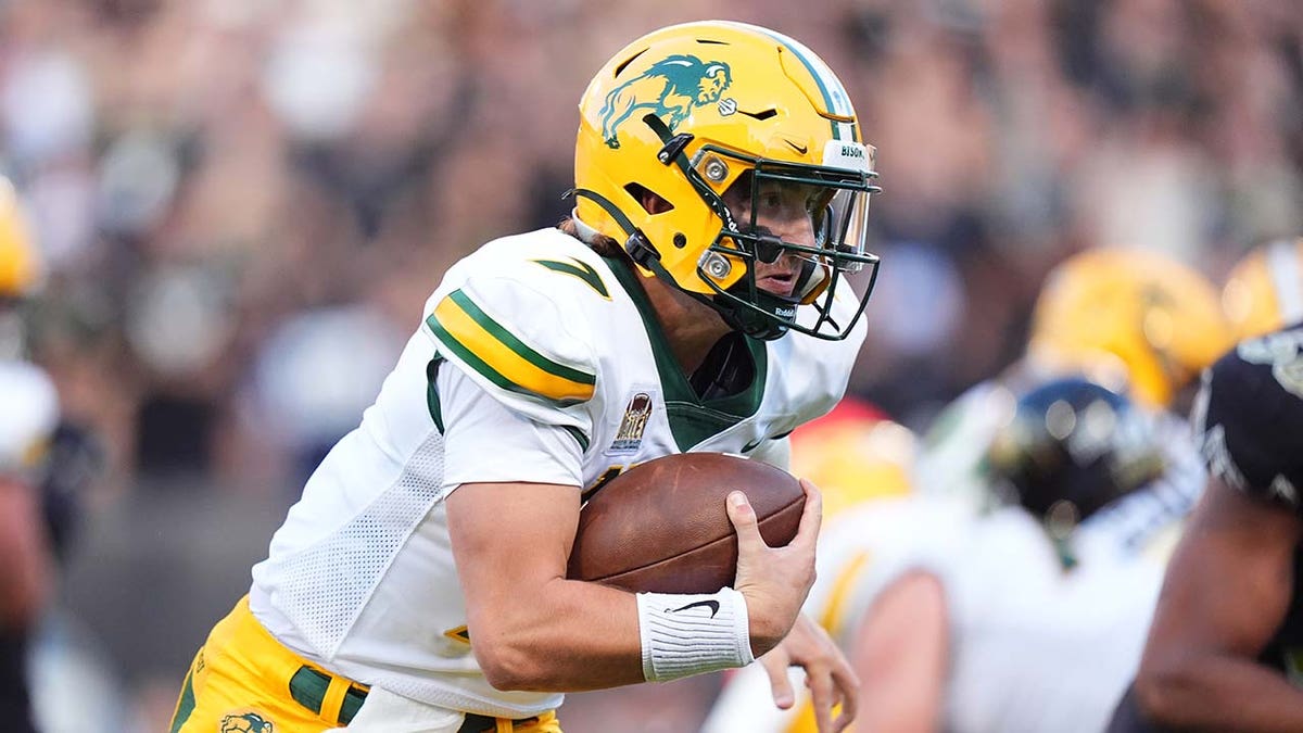 Las Vegas Raiders, NFL Draft, Ashton Jeanty, Cam Miller, Tom Brady, John Spytek, Mark Davis, North Dakota State, Geno Smith, Aidan O'Connell, Maxx Crosby, Pete Carroll, NFL, Football, Sports
