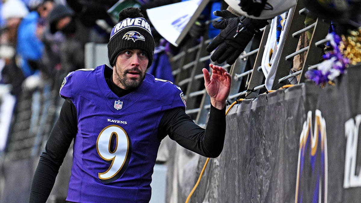 Justin Tucker, Baltimore Ravens, sexual misconduct allegations, NFL, Eric DeCosta, Mina Kimes, Dan Le Batard, massage therapists, sports, football, kicker, statement, controversy
