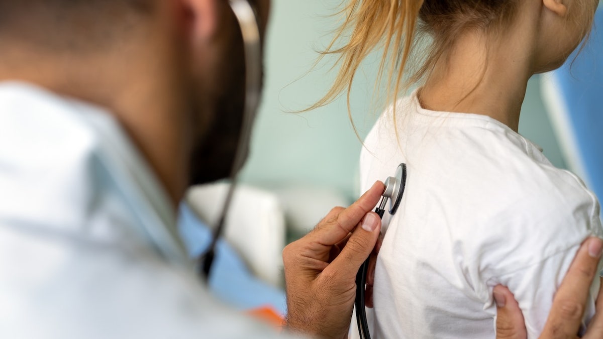Measles, North Dakota, vaccination, unvaccinated, child, outbreak, MMR vaccine, Centers for Disease Control and Prevention, CDC, symptoms, quarantine, contagious, health, immunization, exposure, risk, Dr. Marc Siegel, Allison Croucher, children under 5, Fox News, health news