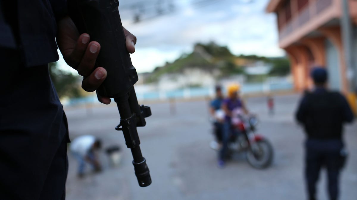Honduras, Tegucigalpa, mass shooting, U.S. Embassy, security alert, Elliot Dover Christian School, Centro Civico, travel advisory, crime, violent crime, gang activity, American citizens, threat, May 6, May 16
