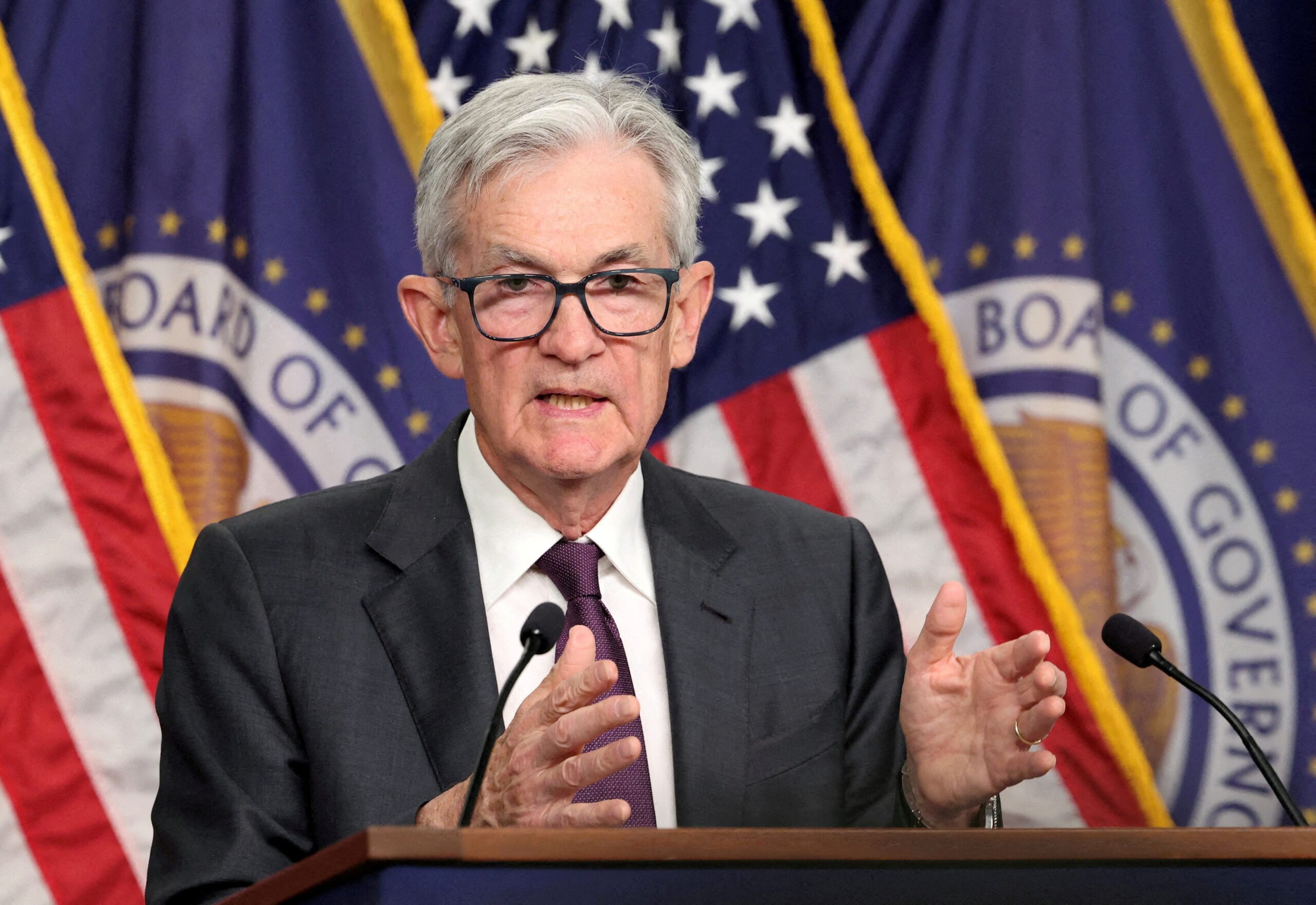Federal Reserve, interest rates, Jerome Powell, Donald Trump, inflation, rate cuts, economic outlook, GDP, tariffs, monetary policy, Fed meeting
