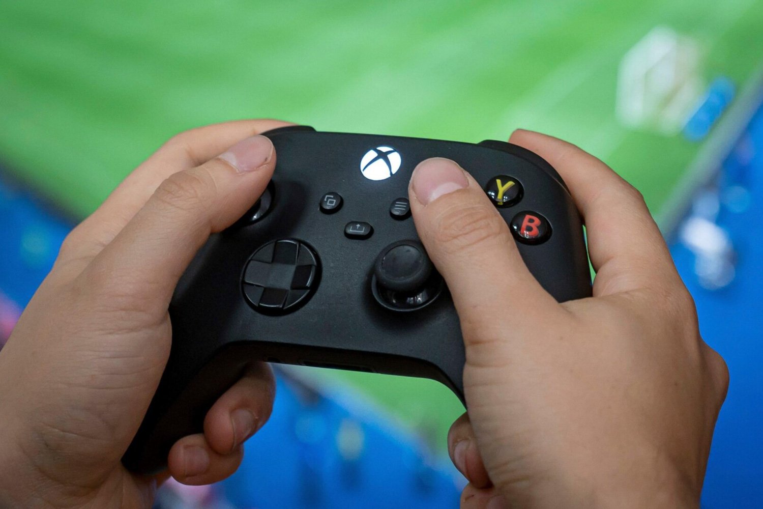 Xbox handheld, ROG Ally 2, Asus, PC handheld, Steam Deck, gaming, handheld console, leaked images, specifications, AMD Ryzen Z2 Extreme, Computex, gaming device, portable gaming, ROG Ally X, MSI Claw 8 AI+, gaming news, gaming rumors
