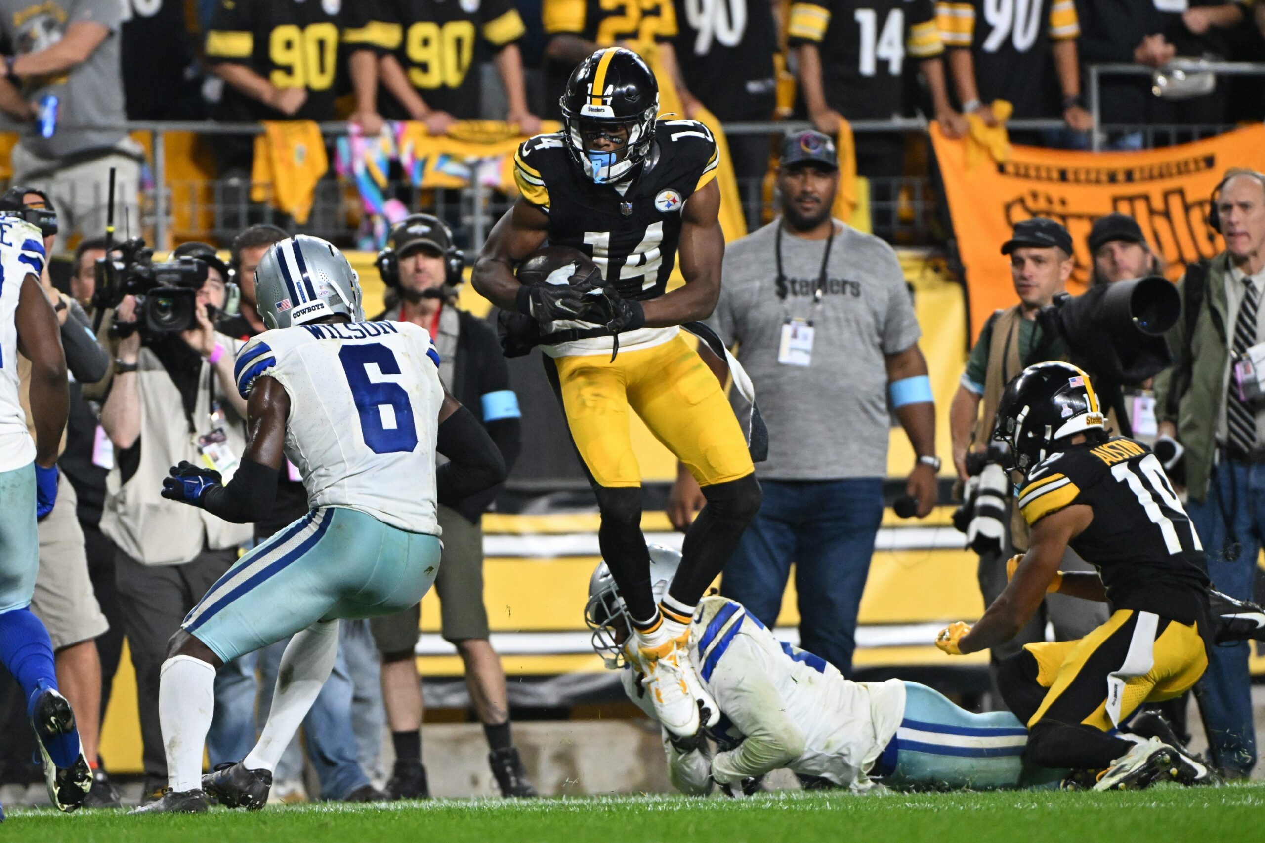 NFL, George Pickens, Dallas Cowboys, Pittsburgh Steelers, Trade, Analysis, Winners, Losers, Draft, 2025 Season, 2026 Draft, 2027 Draft, Jerry Jones, Mike Tomlin, Aaron Rodgers, CeeDee Lamb, Najee Harris, NFL Draft Grades, Omar Khan, Mason Rudolph, NFL News, Rookie Contract, Football, Sports
