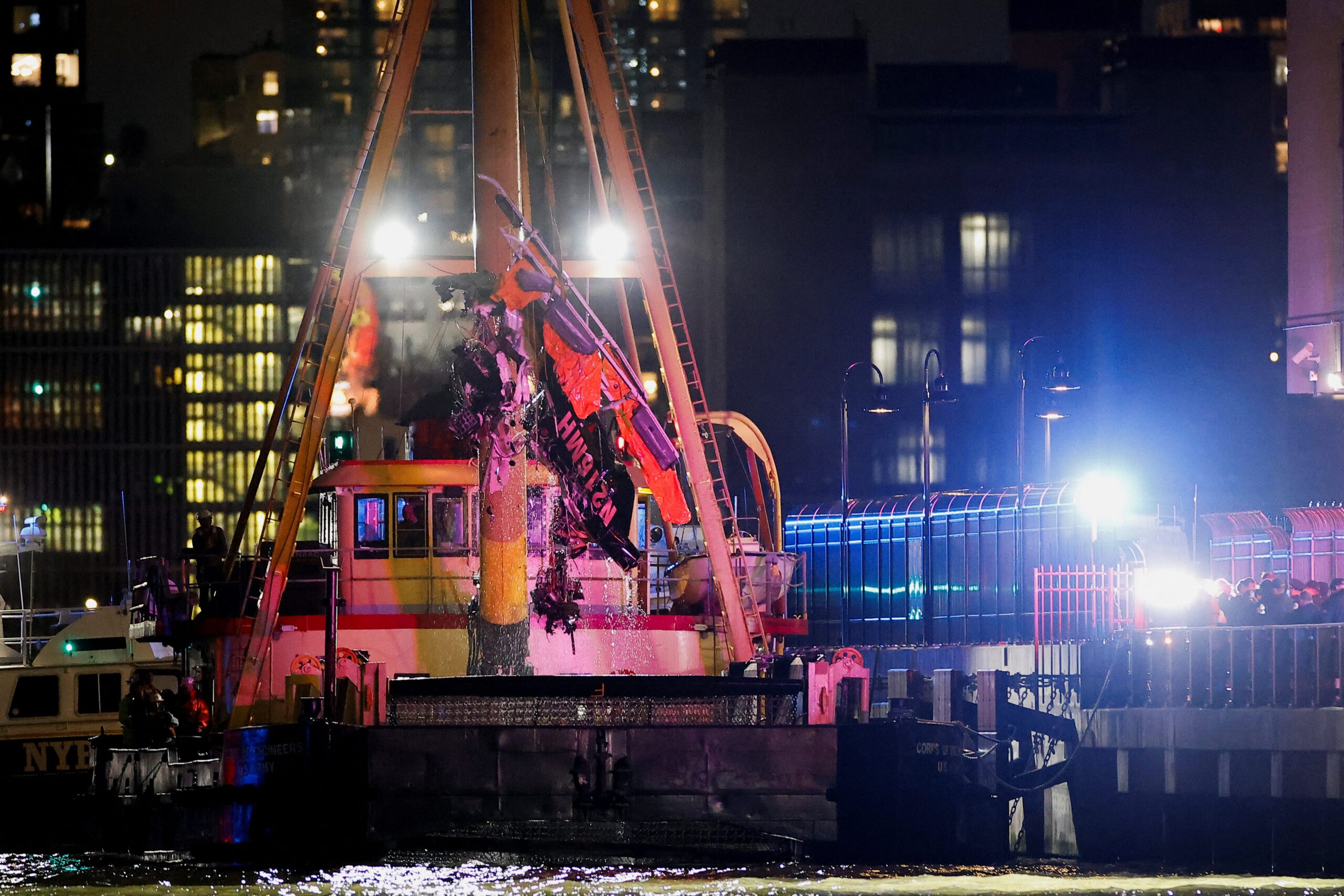 helicopter crash, New York City, Hudson River, NTSB report, helicopter tours, aviation safety, Bell 206, New York Helicopter Tours, fatal accident, sightseeing tour, helicopter regulations, FAA, Chuck Schumer, emergency order, helicopter industry, helicopter tourism, accident investigation
