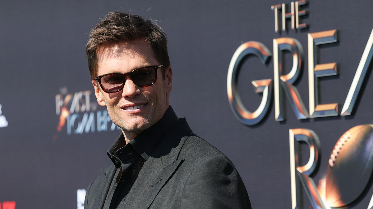 Tom Brady roast, Gisele Bündchen, divorce jokes, Netflix, Logan Paul podcast, parenting, family, regret, David Beckham, celebrity roast, Fox News Sports
