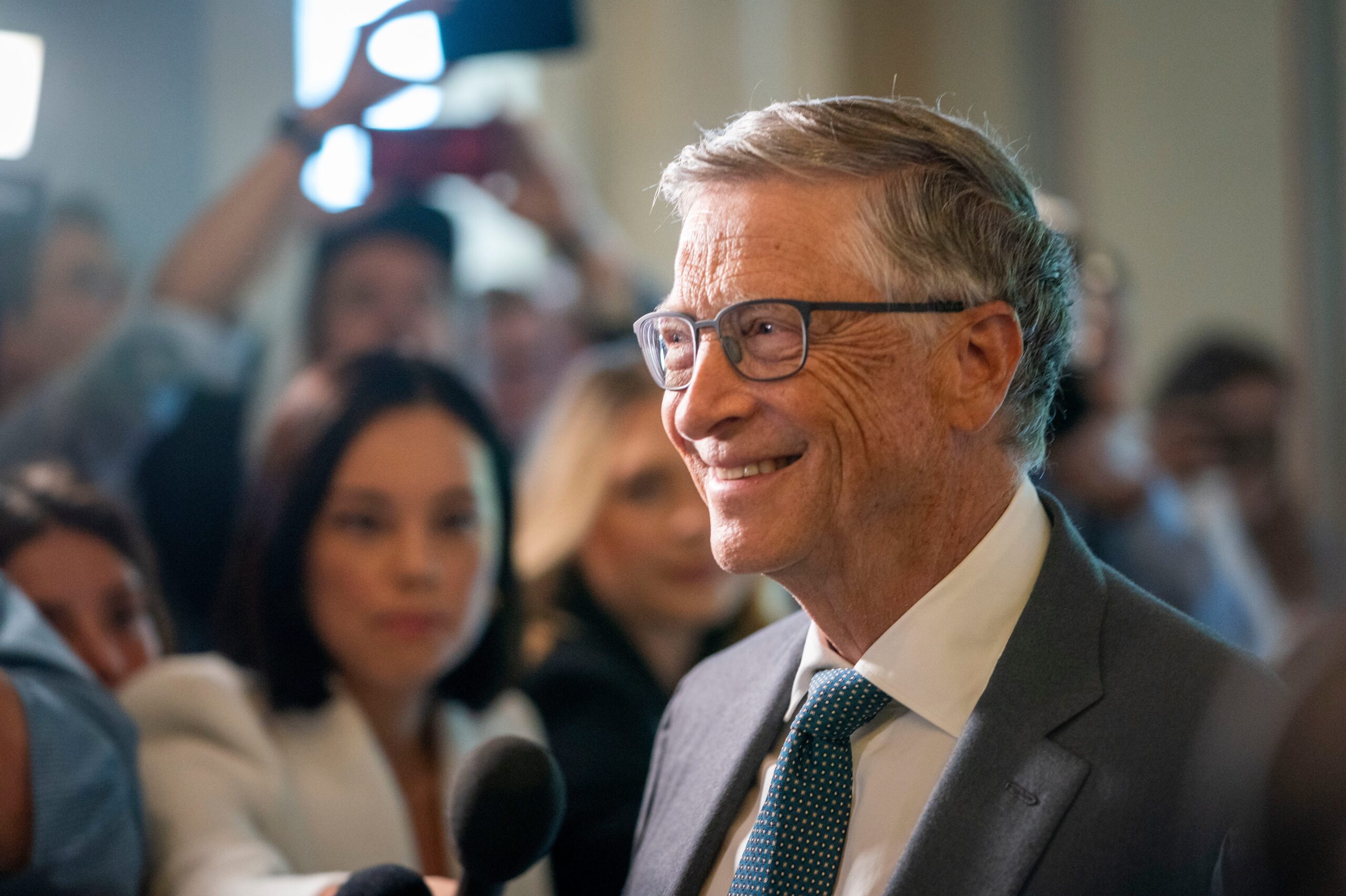 Gates Foundation, Bill Gates, Melinda Gates, philanthropy, charitable giving, global health, poverty alleviation, infectious diseases, maternal health, child health, artificial intelligence, AI, sunset operations, endowment, funding commitment, wealth distribution, charitable goals, 2045, Microsoft, technology, investment, global progress
