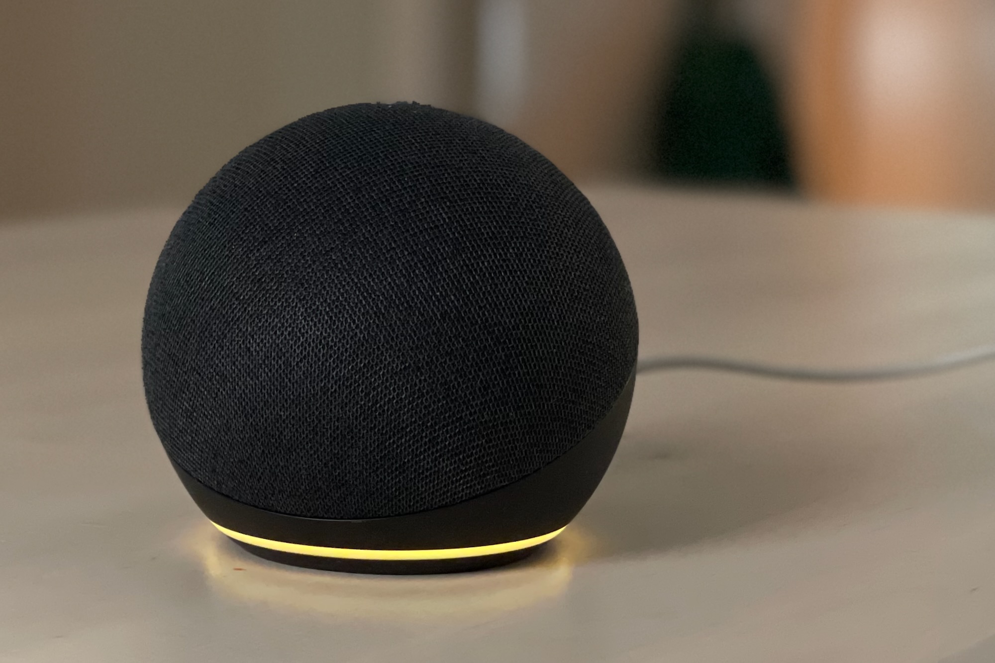 Amazon Echo, Echo Dot, Echo Pop, Echo Show, Alexa, flashing lights, indicator lights, light ring, yellow light, red light, blue light, orange light, green light, purple light, white light, notifications, microphone mute, camera off, Wi-Fi, internet connection, software update, setup mode, incoming call, drop-in, do not disturb, emergency assist, volume control, smart speakers, troubleshooting
