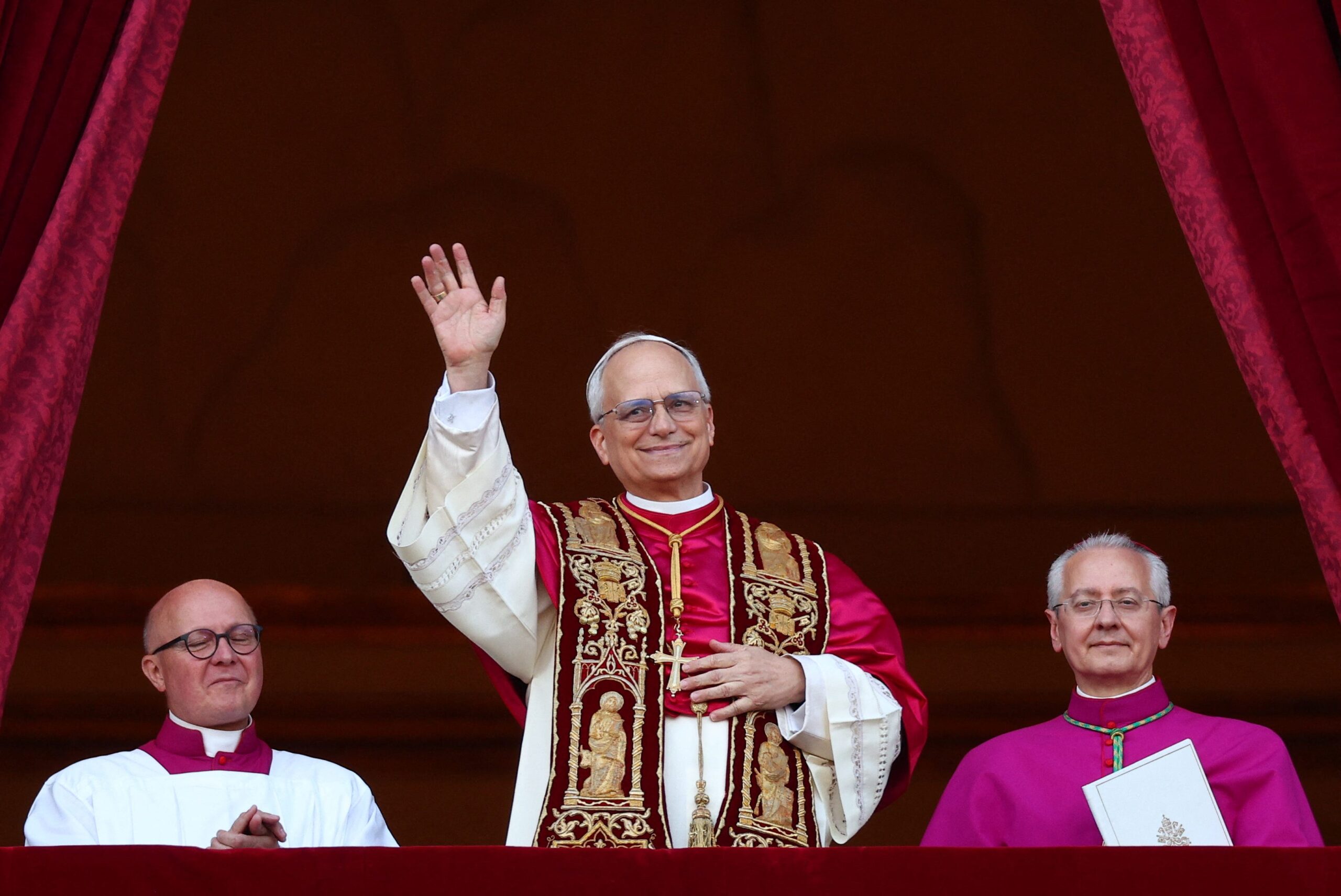Pope, Catholic Church, Robert Francis Prevost, León XIV, Vatican, Papal election, Conclave, Catholic leadership, American Pope, Latin America, US Hispanic Catholics, Church History, Religious News, Catholic faith
