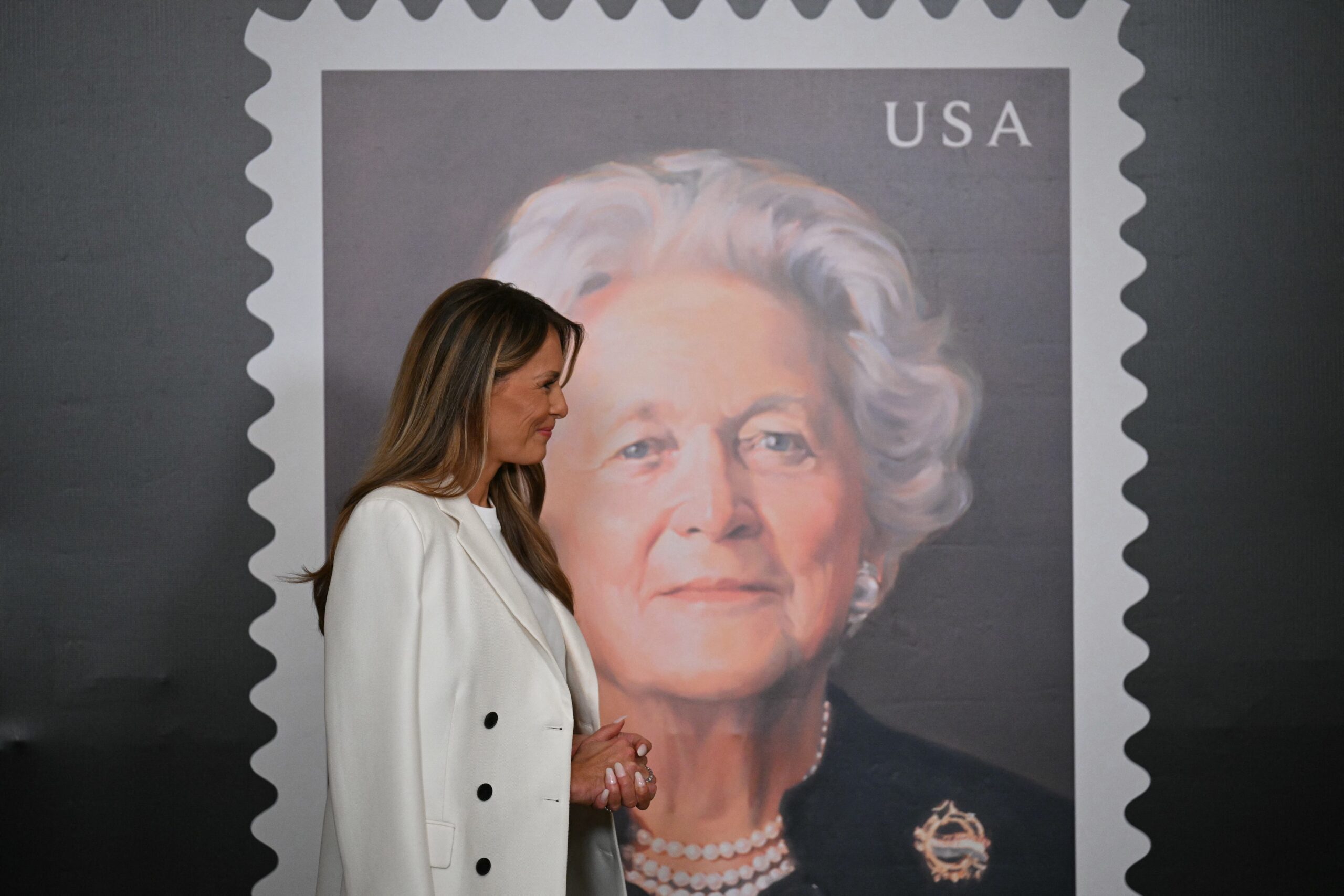 Melania Trump, Barbara Bush, stamp unveiling, Dorothy Bush Koch, George W. Bush, Laura Bush, U.S. Postal Service, White House, Republican party, Trump-Bush family, political relations, First Lady, presidential history, Kennebunkport, Maine, Judy de Torok, Wellesley College, commencement address, military mothers
