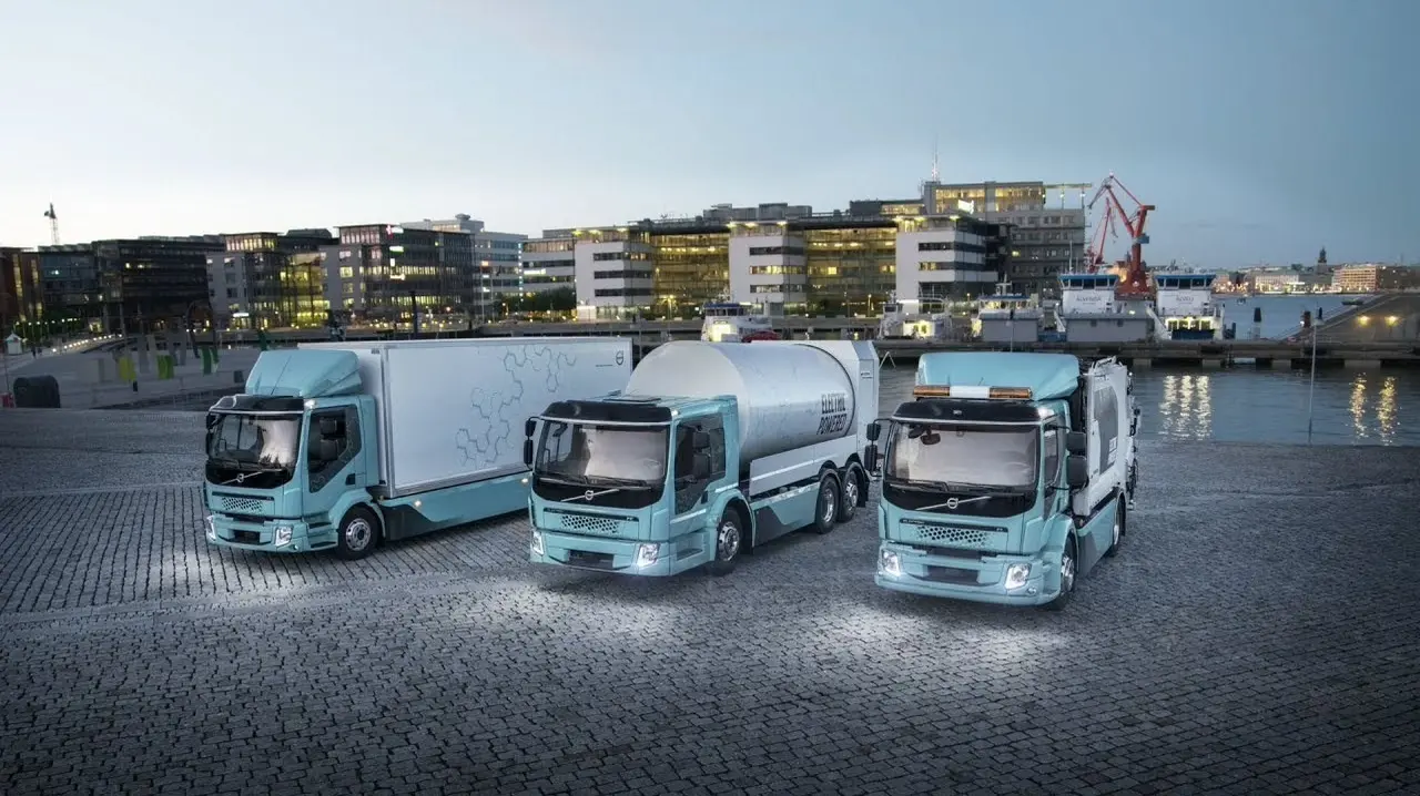 Volvo Trucks, electric trucks, sustainable logistics, electric vehicle sales, FL Electric, FE Electric, FM Electric, FM Low Entry, FMX Electric, FH Electric, FH Aero Electric, VNR Electric, heavy electric trucks, Europe, North America, market share, Roger Alm
