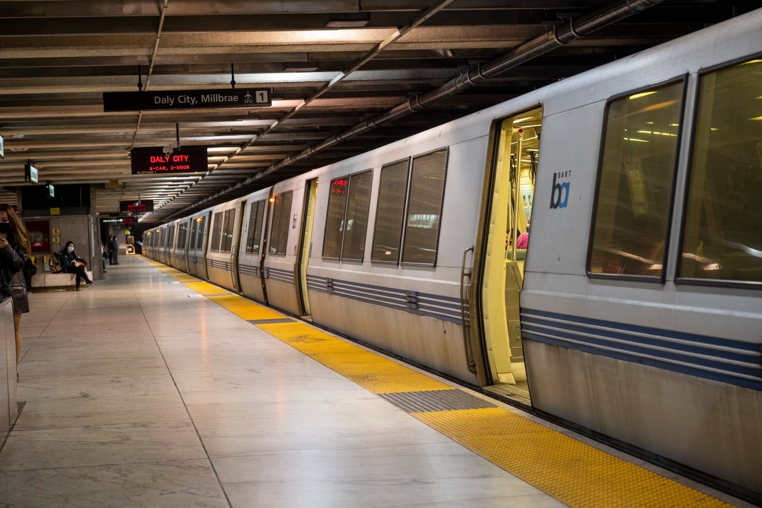 BART outage, San Francisco, Bay Area Rapid Transit, public transportation, computer networking problem, delays, commute, San Francisco Municipal Railway, San Francisco Bay Ferry, train control system, Alicia Trost, cost-cutting measures
