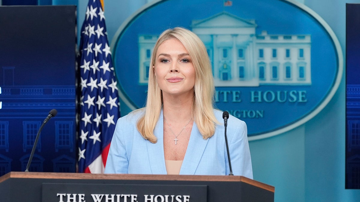 Donald Trump, trade deal, United Kingdom, tariff, 10% tariff, baseline tariff, Karoline Leavitt, White House, Jacqui Heinrich, Fox News, reciprocity, fairness, international trade, U.S. exports, customs process, steel, aluminum, cars, imported vehicles, Most Favored Nation, MFN, U.K. tariffs, U.S. imports, fish, seafood, trucks, passenger vehicles, fertilizers
