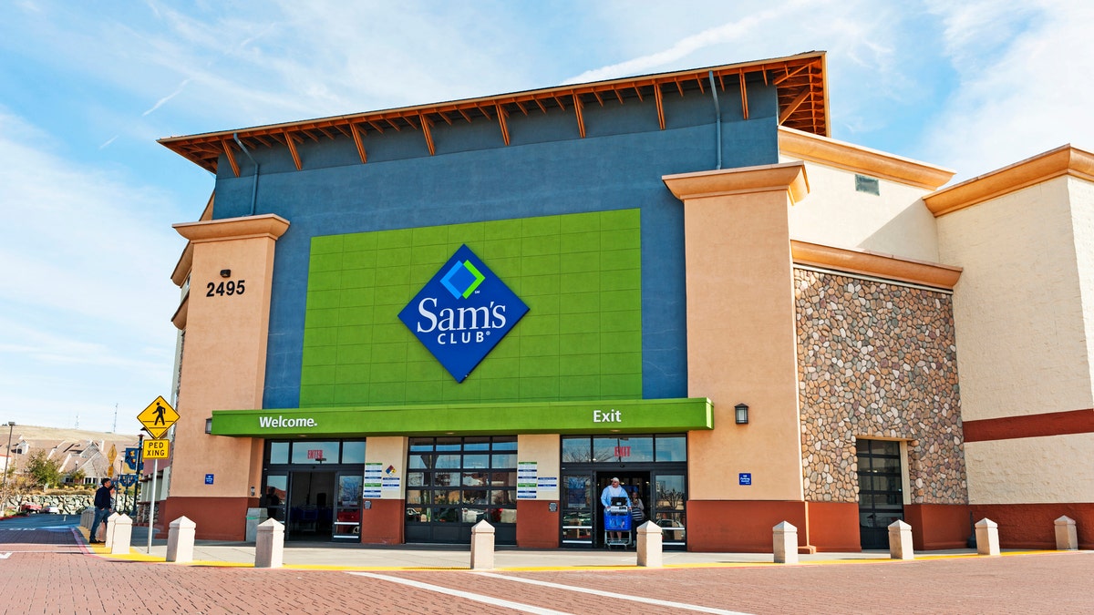 Sam's Club membership, discount membership, Sam's Club deals, air conditioner, Midea air conditioner, indoor/outdoor rug, Safavieh rug, memory foam mattress, Member's Mark mattress, outdoor storage shed, Lifetime shed, TOMS shoes, instant canopy, Member's Mark canopy, summer deals, affordable shopping, warehouse club, exclusive savings, discounted items, hotel discounts, car rental discounts, concert tickets, movie tickets
