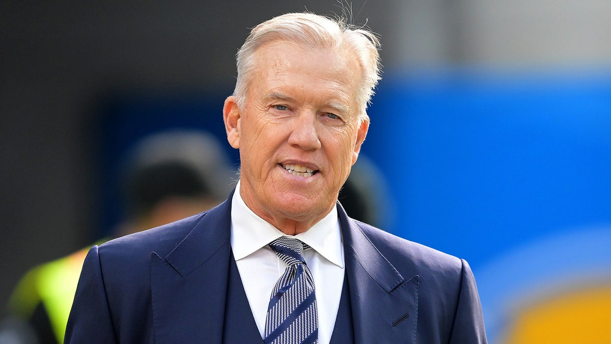 Jeff Sperbeck, John Elway, golf cart accident, death, blunt head trauma, Riverside County, coroner, La Quinta, California, Desert Regional Medical Center, Fox News, sports, NFL, Denver Broncos, Pro Football Hall of Fame, accidental death, celebrity, investigation
