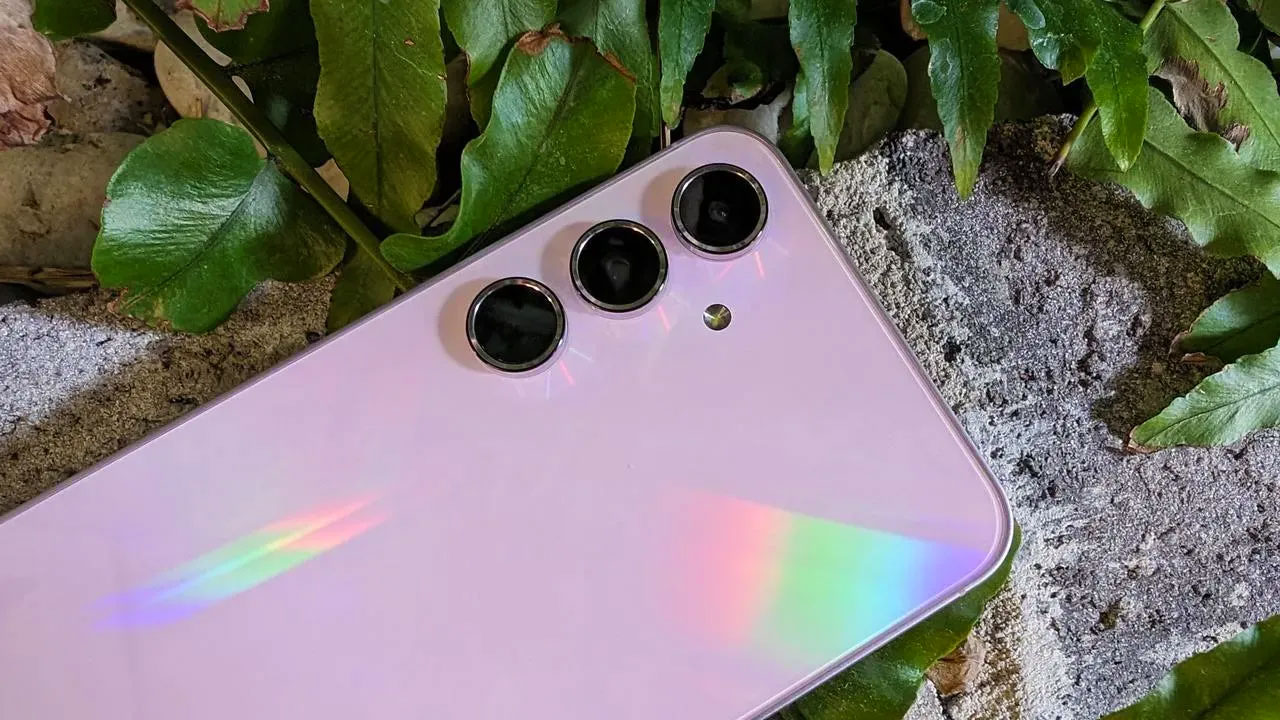 Samsung Galaxy F56, Galaxy F56 specs, Galaxy F56 price, Samsung phone, new Samsung phone, Exynos 1480, 120Hz display, OLED screen, 50MP camera, 45W charging, Android 15, One UI 7
