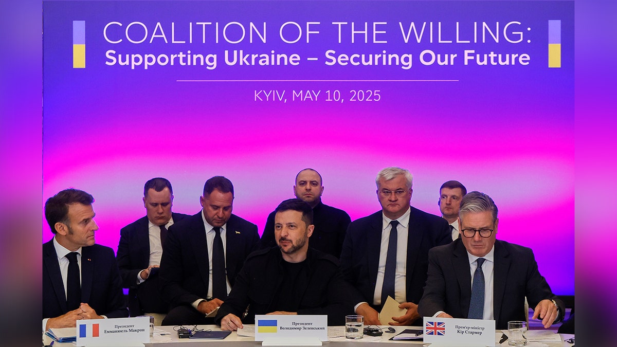 Ukraine, Russia, ceasefire, Putin, Zelenskyy, Trump, Macron, Starmer, Merz, Tusk, Kyiv, sanctions, European leaders, war, invasion, peace talks, coalition of the willing, military aid, defense, diplomacy, energy sector, banking sector, WWII, Sumy, Kherson, security, territory, negotiation
