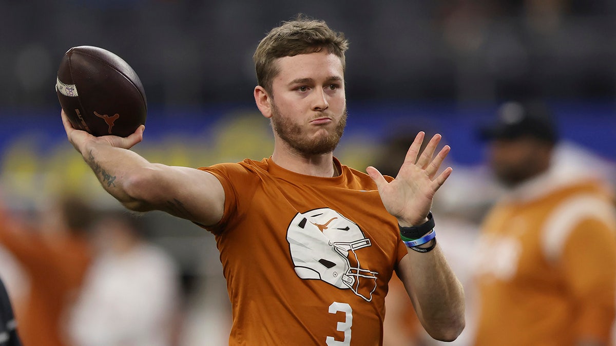 Quinn Ewers, NFL Draft, Miami Dolphins, Tua Tagovailoa, Zach Wilson, Quarterback, Texas Longhorns, College Football, Draft Slide, Sports News, Fox News, Football
