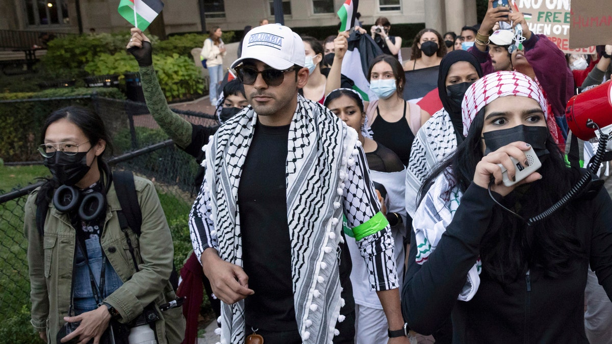 Donald Trump, Media Bias, Political Reporting, Broadcast Networks, Kilmar Abrego Garcia, Mohsen Mahdawi, Hamas, Anti-Israel Protests, Columbia University, ICE, Deportation, Tricia McLaughlin, Lilia Luciano, CBS News, Bill Whitaker, NPR, Leila Fadel, Luna Droubi, Antisemitism, Miles Taylor, Anonymous, Kristen Welker, Meet the Press, Pam Bondi, Laura Jarrett, Valerie Jarrett, NBC News, Whistleblower, Media Manipulation, Conservative Intimidation, Republican Demonization, Democratic Victory.
