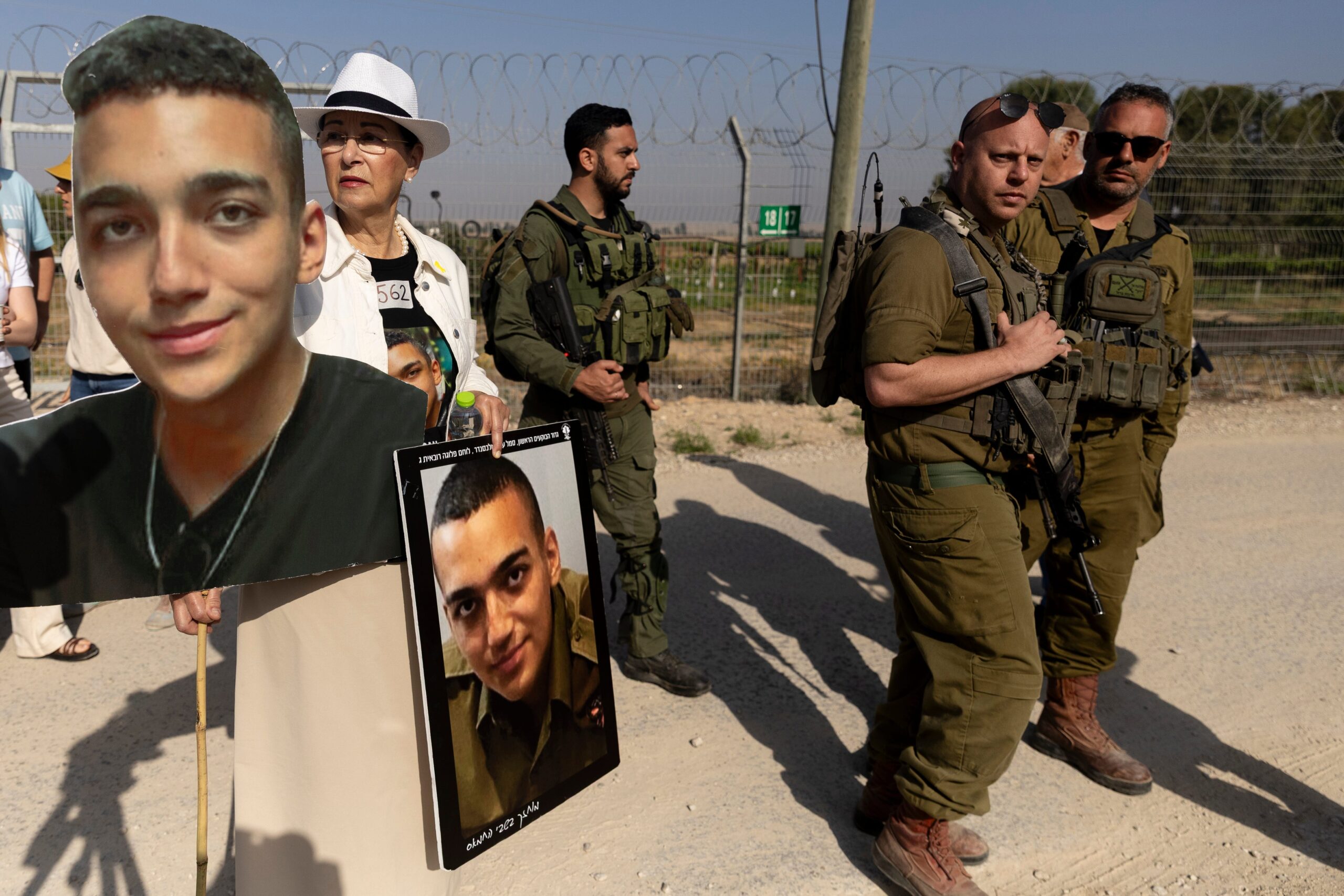 Hamas, Edan Alexander, Israeli-American hostage, Gaza, ceasefire agreement, humanitarian aid, Khalil Al-Hayya, Qatar, Egypt, Turkey, prisoner exchange, Middle East, Trump visit, negotiations, war, release
