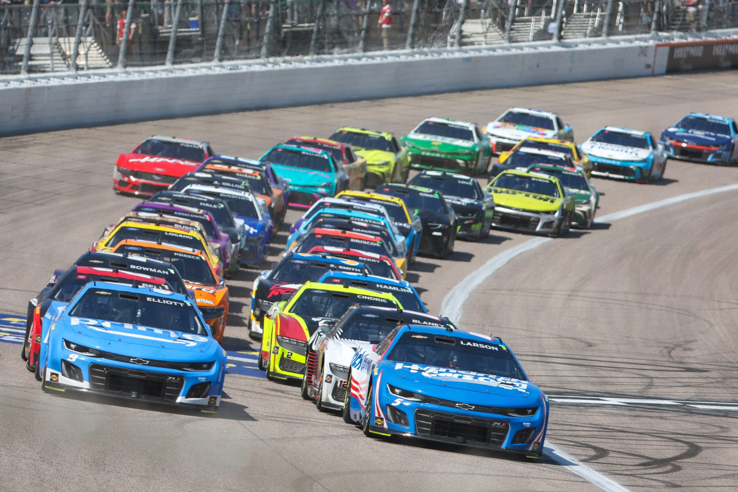 Kyle Larson, NASCAR, AdventHealth 400, Kansas Speedway, Race Results, Christopher Bell, Win, 2024 NASCAR Cup Series, Hendrick Motorsports, Chevrolet, Ryan Blaney, Chase Briscoe, Alex Bowman, Race Recap, Dale Jarrett, William Byron, Stage 1, Stage 2, Brad Keselowski, Denny Hamlin
