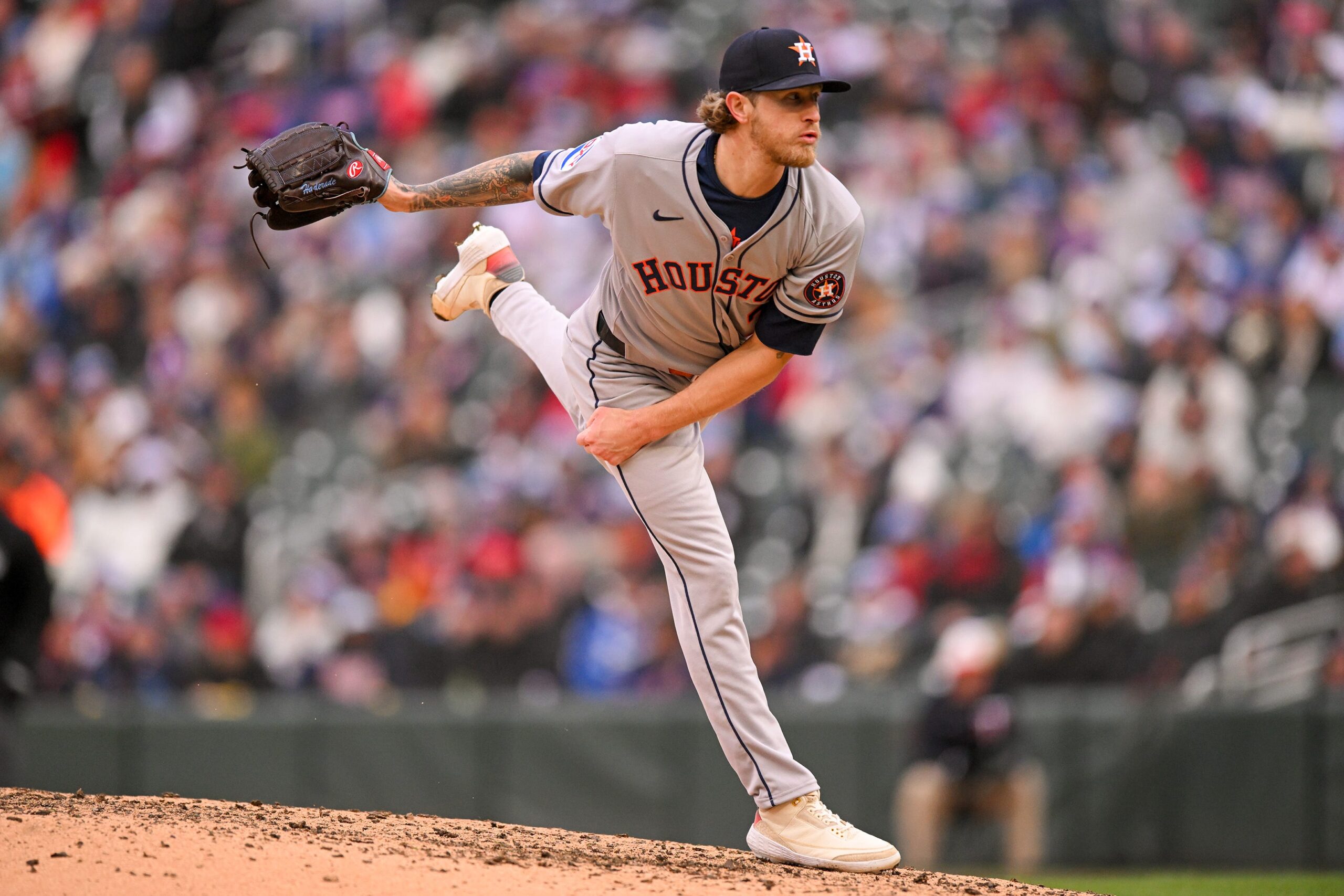 Josh Hader, Houston Astros, Edwin Diaz, New York Mets, MLB salaries, relief pitcher contract, highest-paid reliever, Mariano Rivera Award, no-trade clause, deferred payments, present-day value, MLB Labor Relations Department
