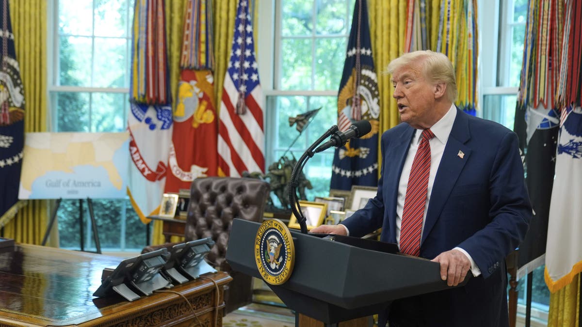 healthcare price transparency, Donald Trump, executive order, PatientRightsAdvocate.org, health insurance, hospital pricing, healthcare costs, Advanced Explanations of Benefits, AEOB, No Surprises Act, healthcare reform, healthcare savings, Cynthia A. Fisher, Biden administration, healthcare data breach
