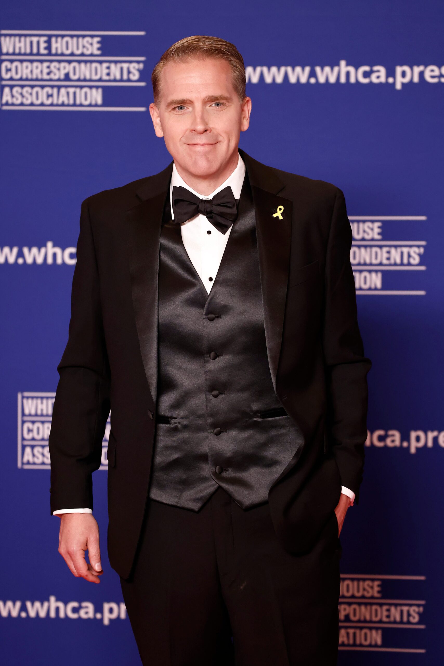 Scott Jennings, CNN commentator, political analysis, conservative voice, Trump voters, mainstream media, liberal bias, Nicole Russell, USA TODAY, The Right Track, 2024 election, transgender athletes, 80/20 issues, cable news, media criticism
