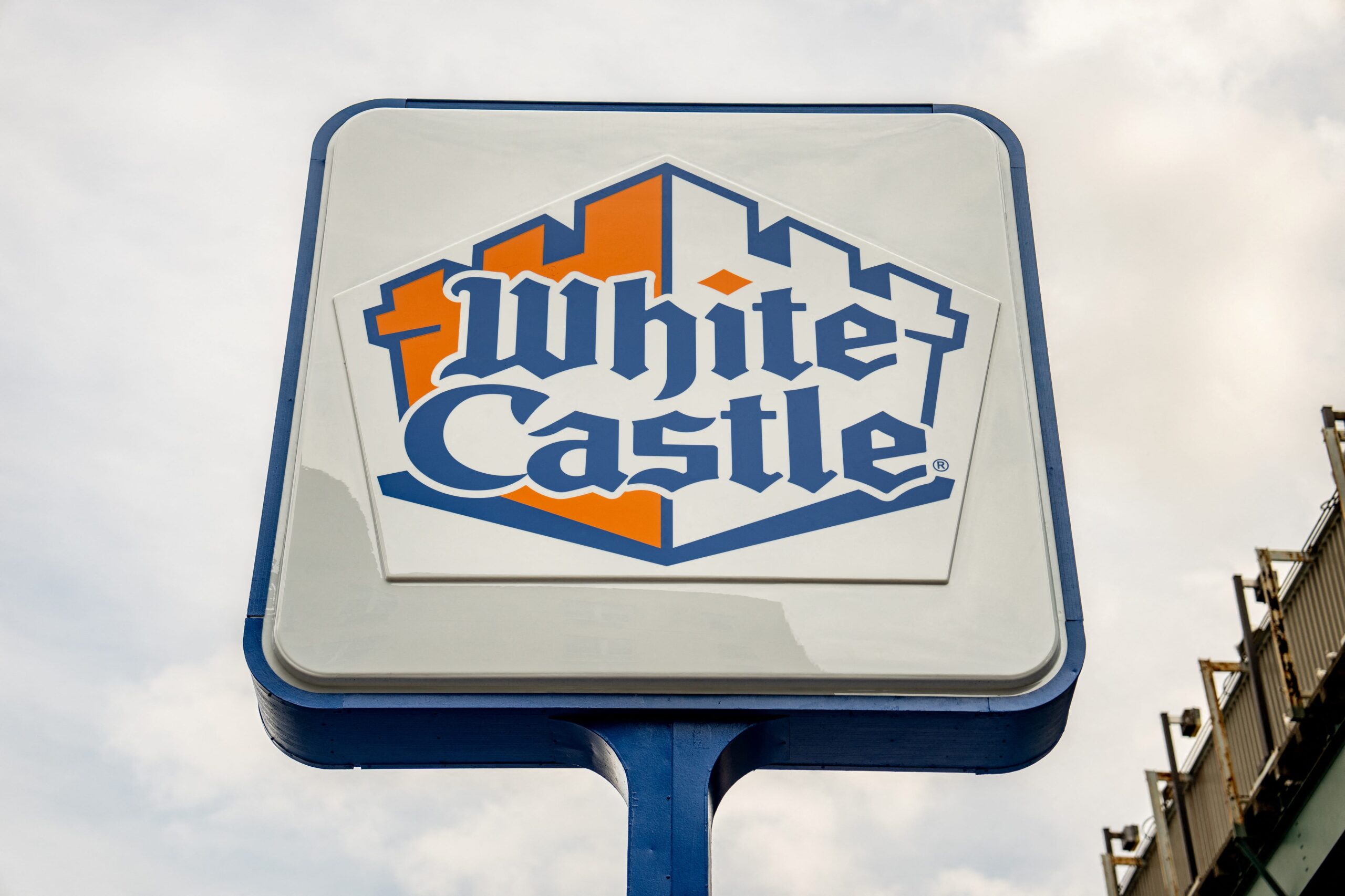 White Castle, free burger, slider, National Slider Day, May 15, promotion, deal, fast food, coupon, app, SLIDERDAY, Jamie Richardson, Taylor Ardrey
