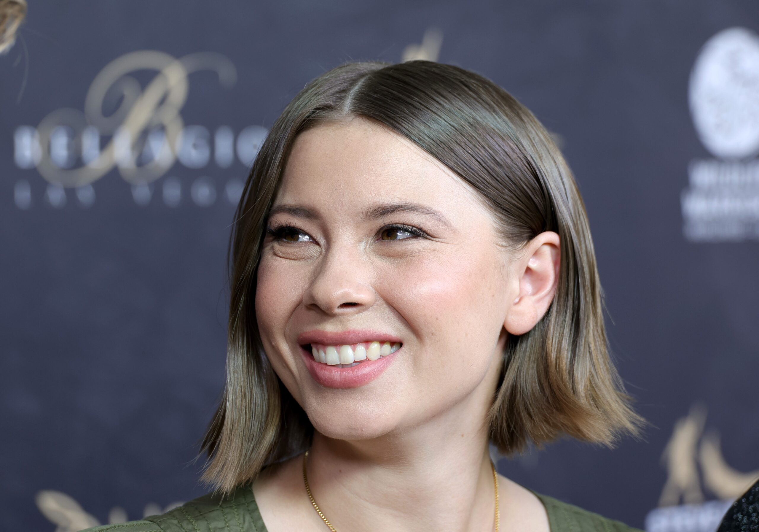 Bindi Irwin, surgery, ruptured appendix, endometriosis, Robert Irwin, Terri Irwin, Steve Irwin, gala, zookeeper, TV personality, womens health, diagnosis, recovery, health, emergency surgery
