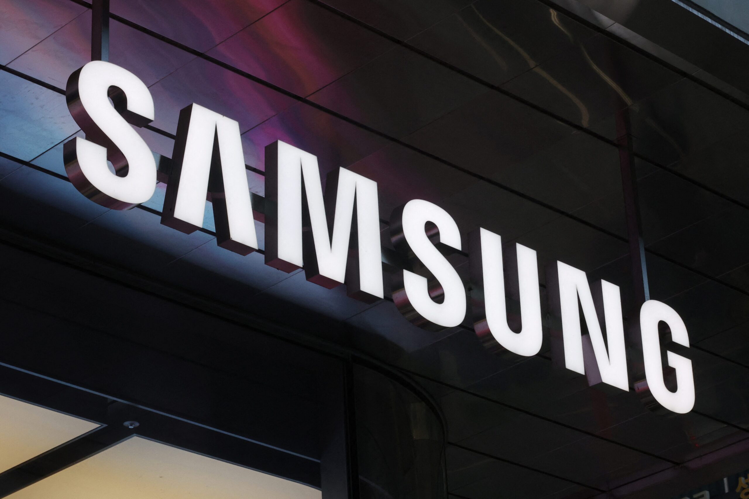 Samsung Galaxy S25 Edge, Galaxy Unpacked, Samsung event, AI phone, 200-megapixel camera, smartphone, mobile technology, Fernando Cervantes Jr., USA TODAY

