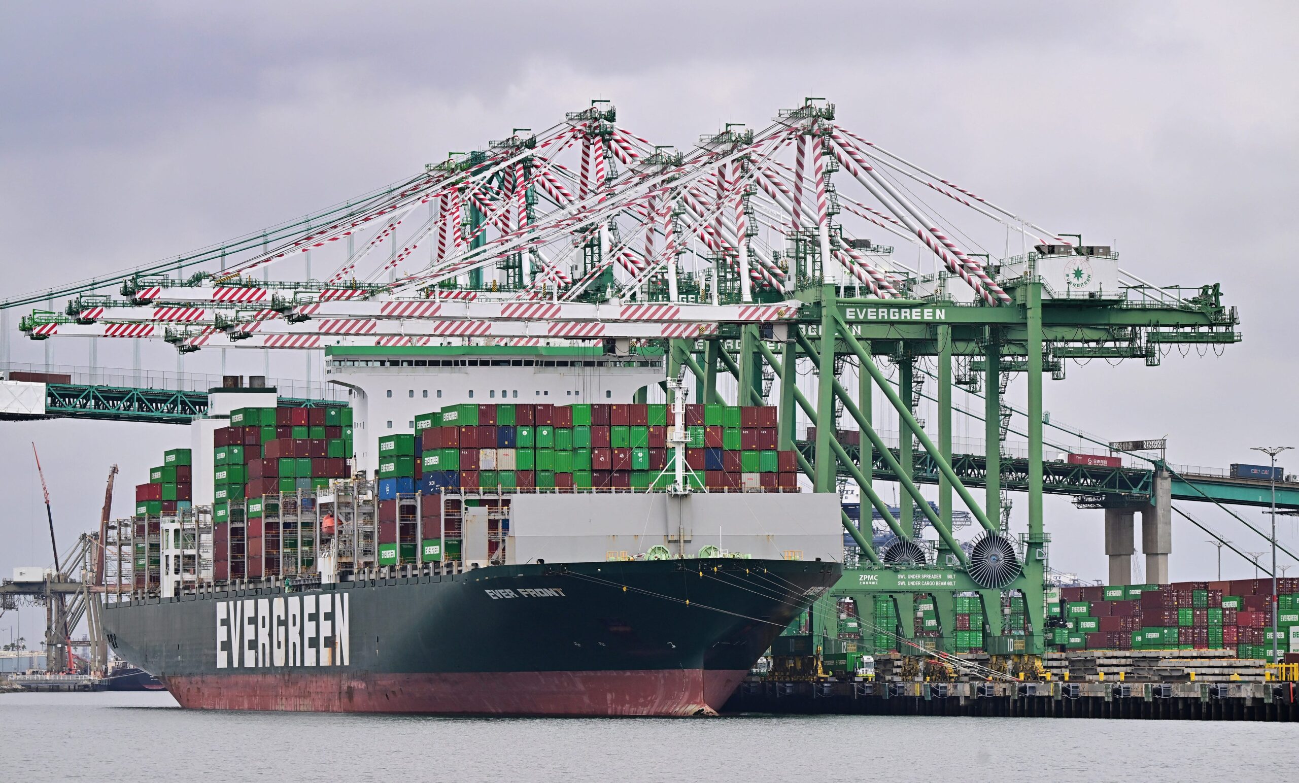 Tariffs, Donald Trump, Liberation Day Tariffs, U.S. Court of International Trade, Liberty Justice Center, International Emergency Economic Powers Act, IEEPA, national emergency, trade deficit, small businesses, imports, exports, China, trade war, legal challenge, Jeffrey Schwab, tariffs lawsuit, trade, commerce, business, economics
