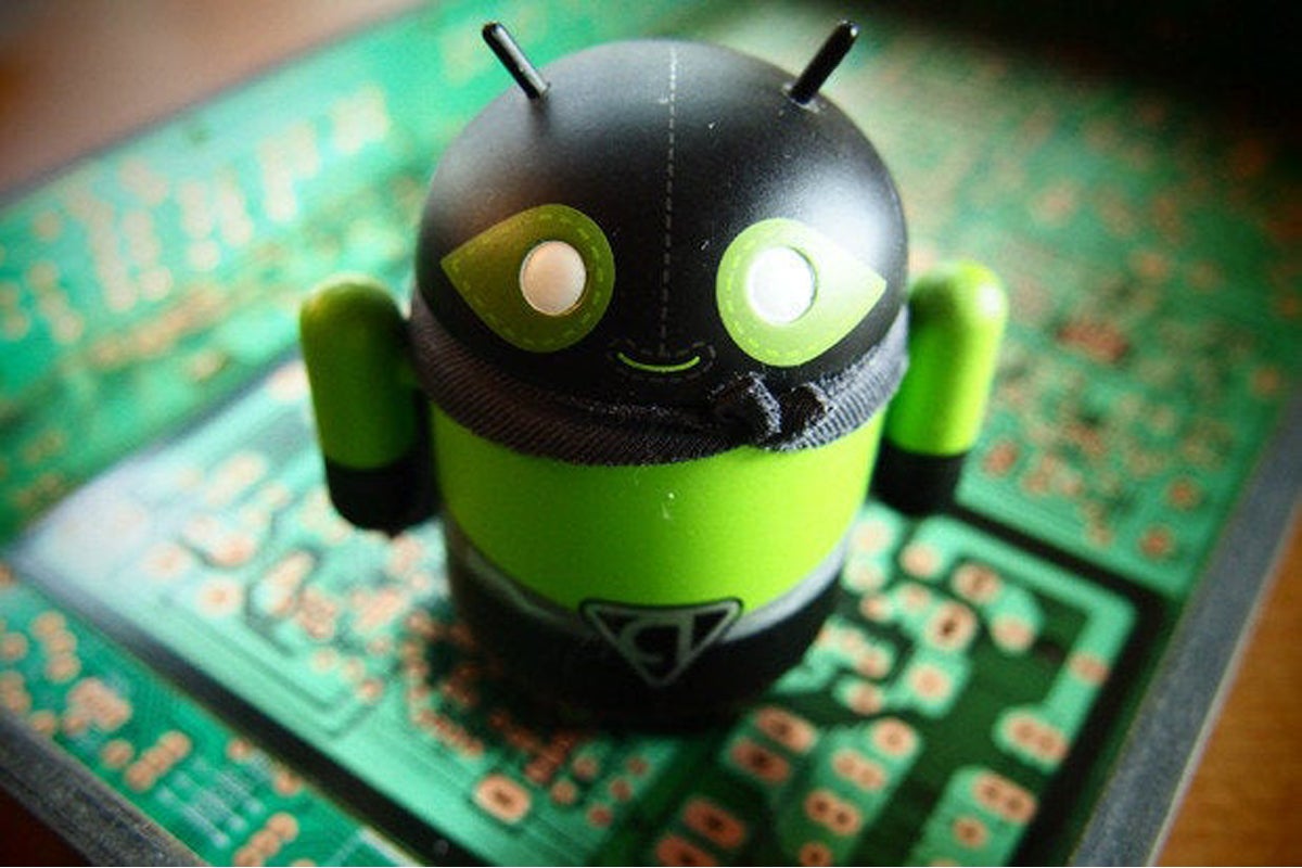 Android antivirus, free antivirus apps, mobile security, antivirus app review, best Android antivirus, antivirus for Android, Android security, malware protection, virus scanner, mobile antivirus, Avira, Bitdefender, AVG Antivirus, Sophos, Android VPN, phone security, mobile threat protection, real-time scanning, AV-Test, AV-Comparatives
