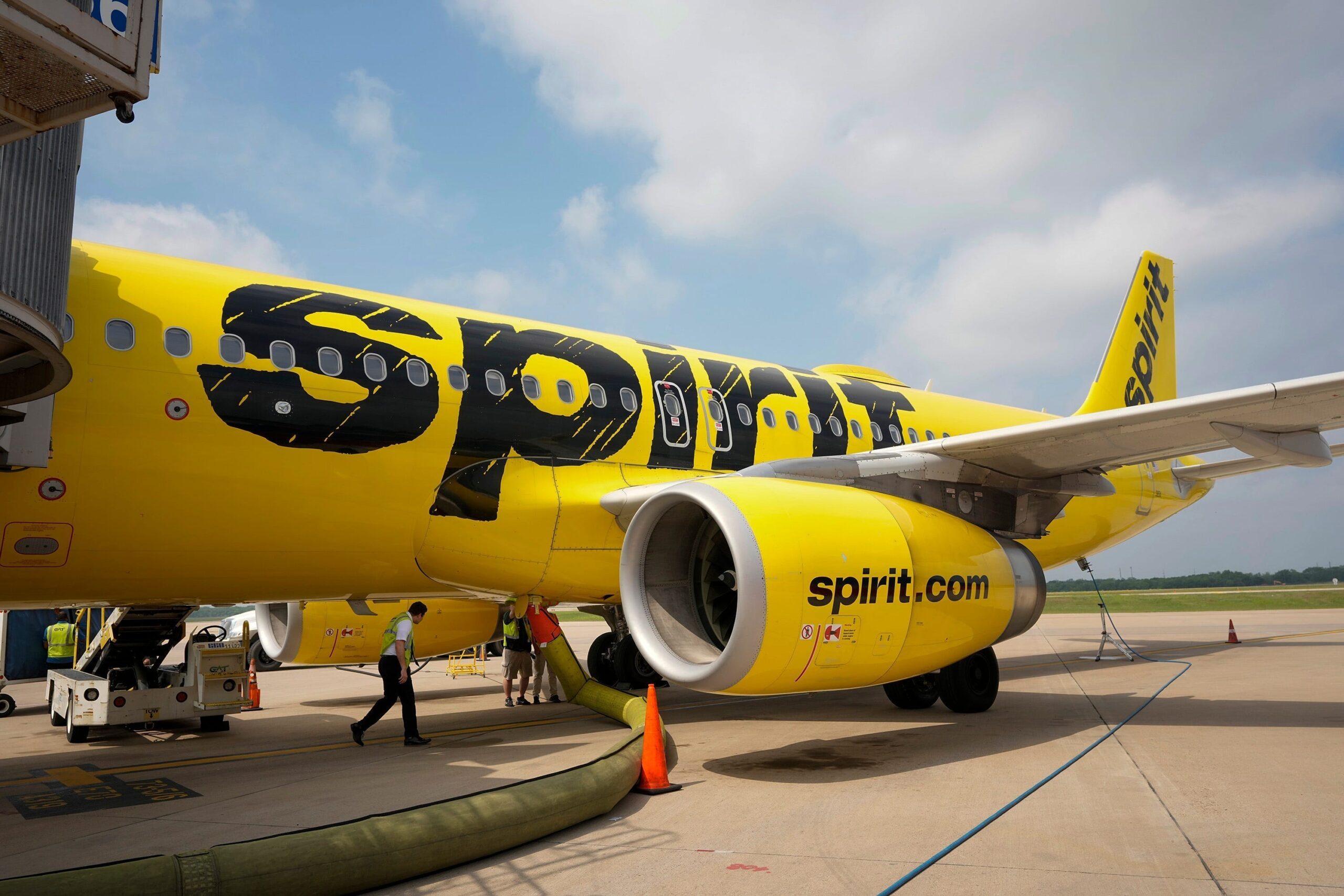 Spirit Airlines, cockroaches, roaches, flight, Big Front Seats, symonebeez, TikTok, viral video, airline cleanliness, passenger complaint, airline voucher, Zach Wichter, USA TODAY, travel, Cruising Altitude, zwichter@usatoday.com, airline incident, bugs on plane
