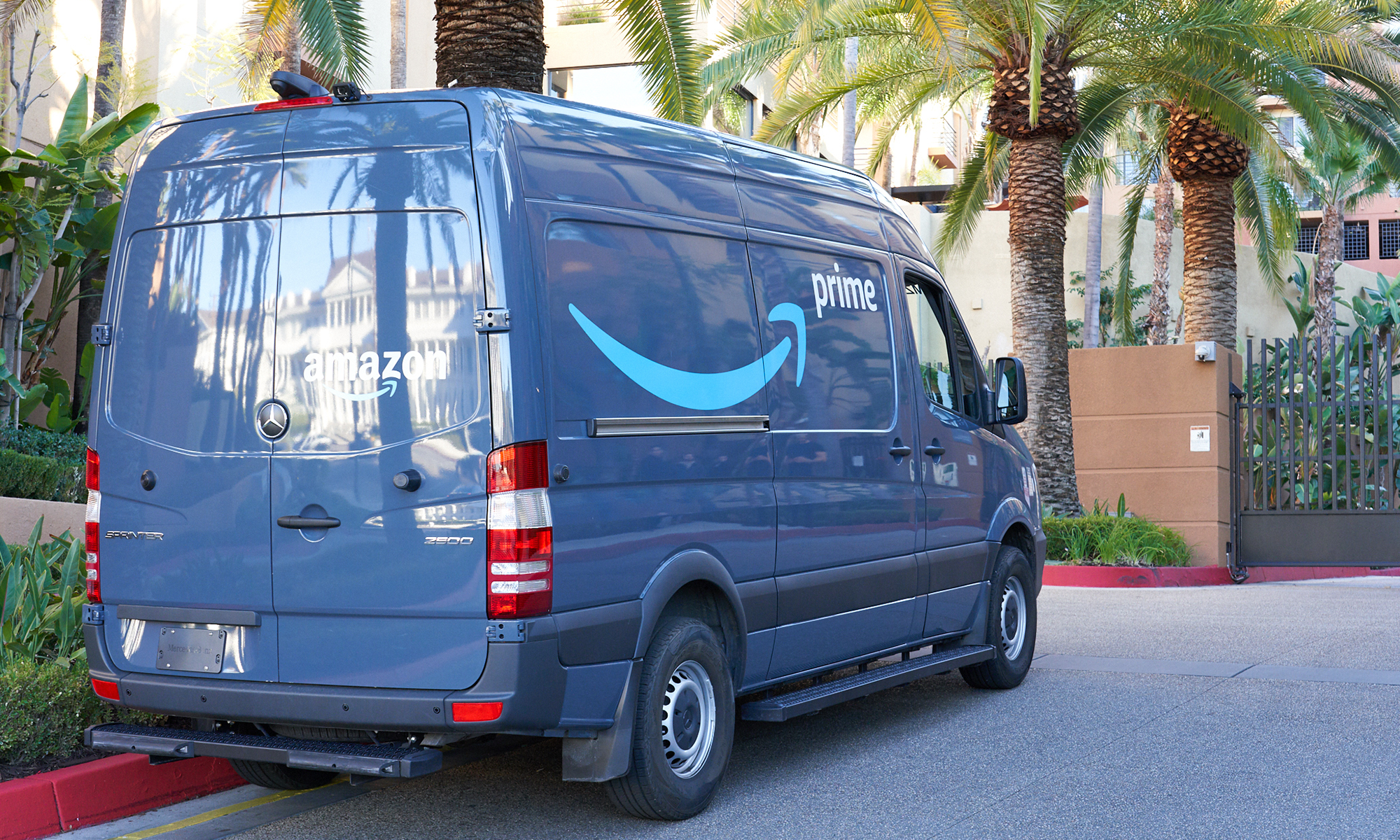 Amazon delivery driver, poop, pee, urination, feces, Los Angeles, Woodland Hills, Mothers Day, KTLA-TV, surveillance video, unacceptable behavior, third-party delivery service, Tamara Bedoy, Natalie Neysa Alund

