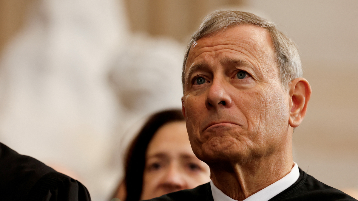 John Roberts, Supreme Court, Georgetown Law, Donald Trump, judicial decisions, political divisions, SCOTUS, Trump cases, executive actions, transgender military ban, Alien Enemies Act, birthright citizenship, nationwide injunctions, court decorum, ideological collaboration, judicial system, court relationships, legal profession
