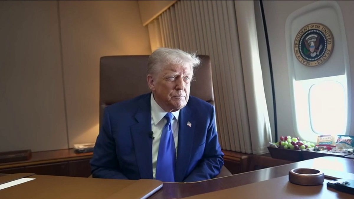 Donald Trump, Qatar, Boeing 747-8, Air Force One, Sean Hannity, Gift, Department of Defense, Middle East, Saudi Arabia, Mohammed bin Salman, Presidential Library, International Trip
