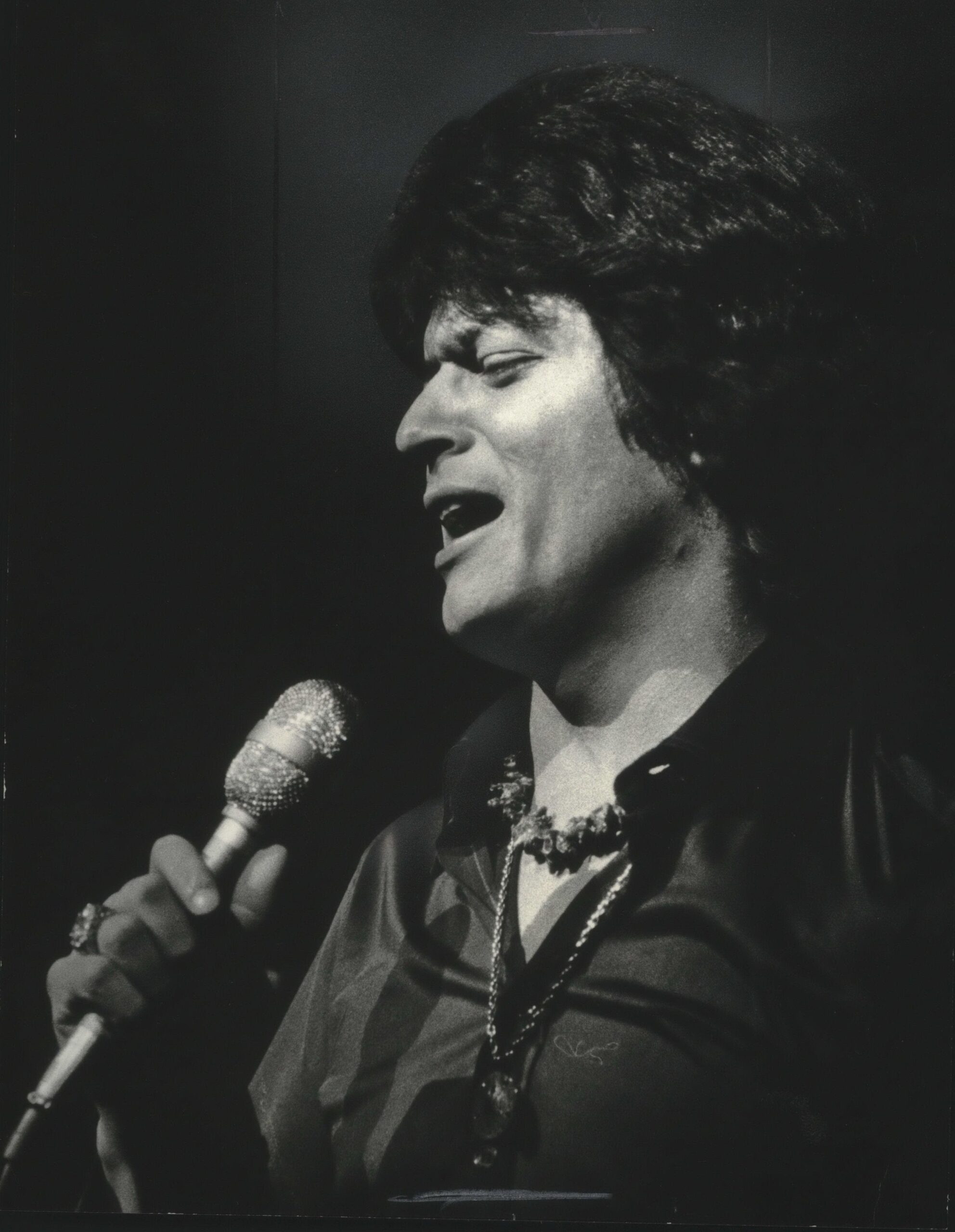 Johnny Rodriguez, country music, Mexican American singer, obituary, death, 1970s, Ridin' My Thumb to Mexico, Texas Country Music Hall of Fame, Institute of Hispanic Culture Pioneer Award, Aubry Rodriguez, health complications, hospice care, Sabinal Texas, murder acquittal, Linda Patterson, Willie Nelson, Lana Nelson, Debbie McNeely
