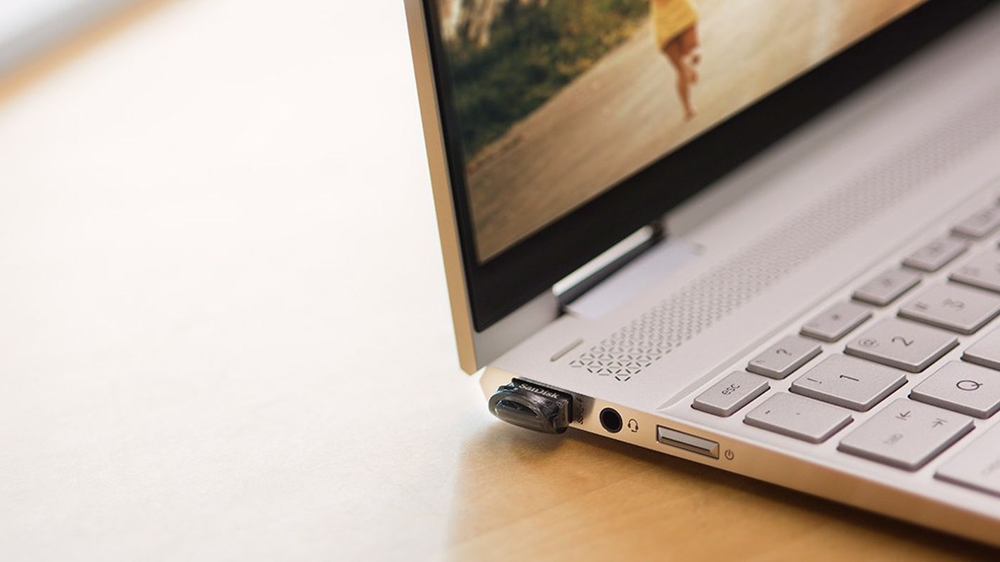 laptop storage, expand laptop storage, laptop storage upgrade, SD card, microSD card, USB flash drive, external drive, portable SSD, NAS, network-attached storage, cloud storage, OneDrive, internal SSD, SSD upgrade, laptop upgrade, storage solutions, storage capacity, computer storage
