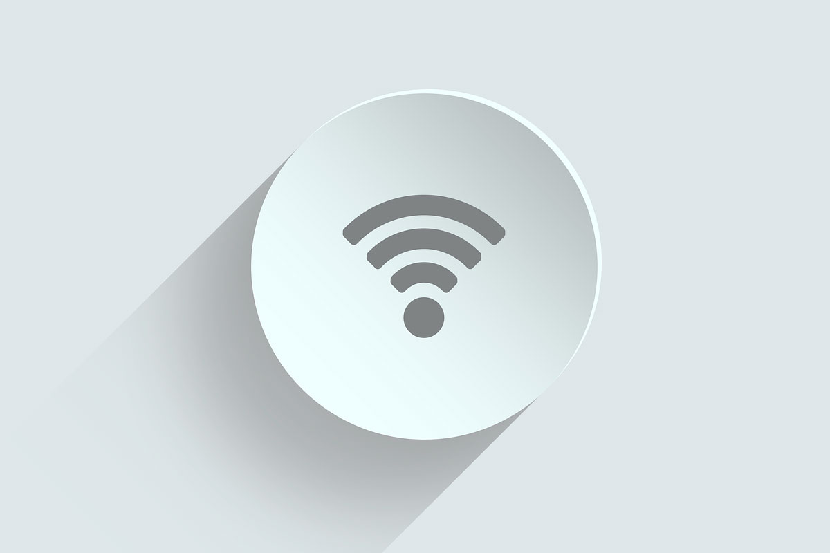 Wi-Fi, router, network, wireless, internet, troubleshooting, optimization, settings, channel width, frequency band, QoS, Quality of Service, mesh network, extender, repeater, signal strength, Netspot, Asus, TP-Link, bufferbloat, network cables, Ethernet, connectivity, slow internet, weak signal, network congestion, device disconnection, streaming, gaming, video calls, home network, wireless router, network performance
