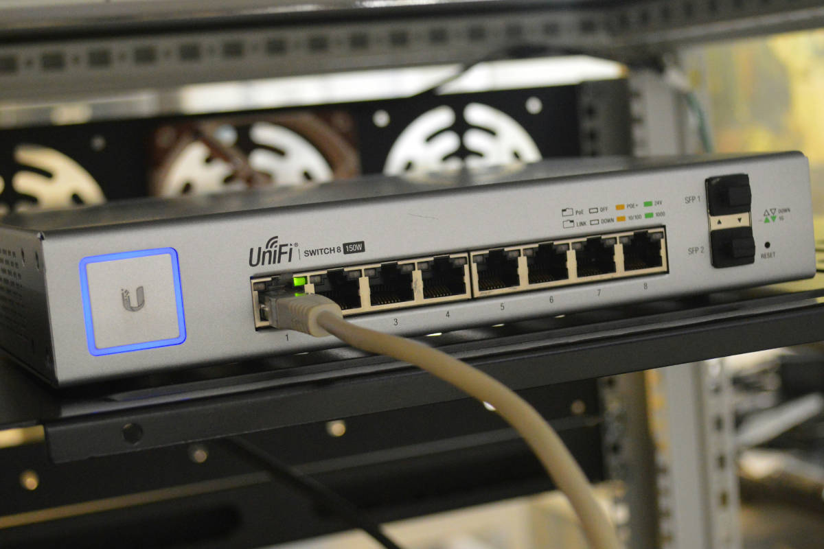 Advanced networking, home network, NAS, server, smart home, router software, Openwrt, DD-WRT, Tomato, Freshtomato, Asuswrt-Merlin, VLAN, IoT, DMZ, Pi-Hole, DNS, VPN, Wireguard, network security, firewall, managed switch, Ubiquiti Unifi, Home Assistant, Scrypted, Homekit, network tips, networking guide
